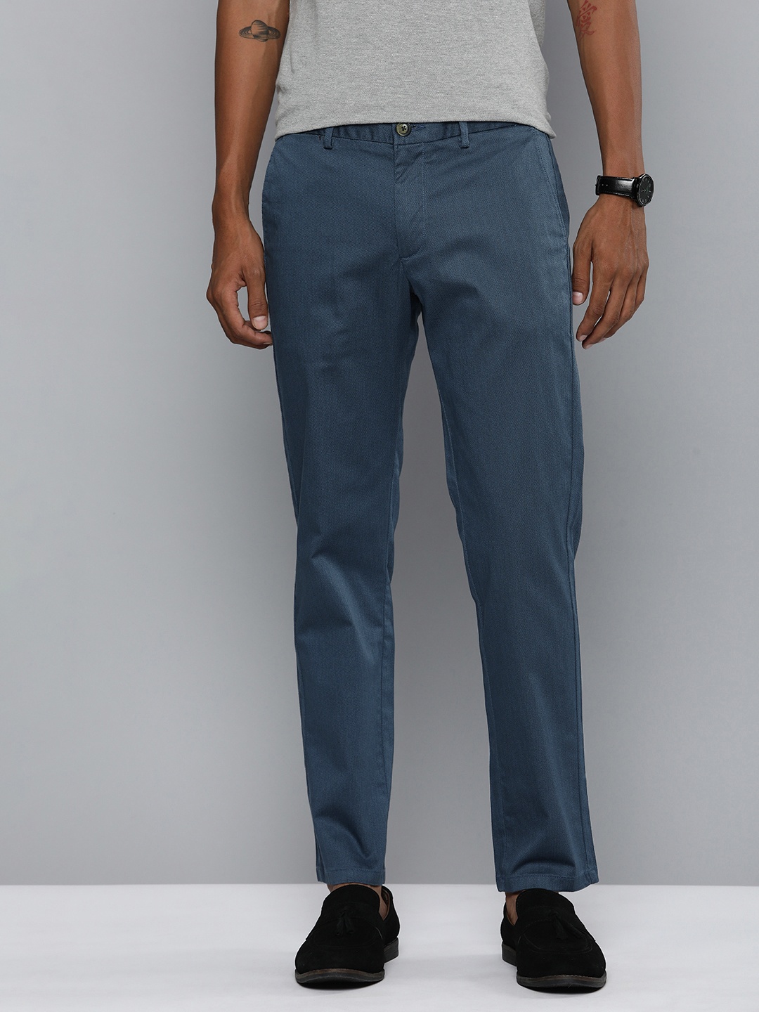 

Indian Terrain Men Brooklyn Slim Fit Chinos Trousers, Blue
