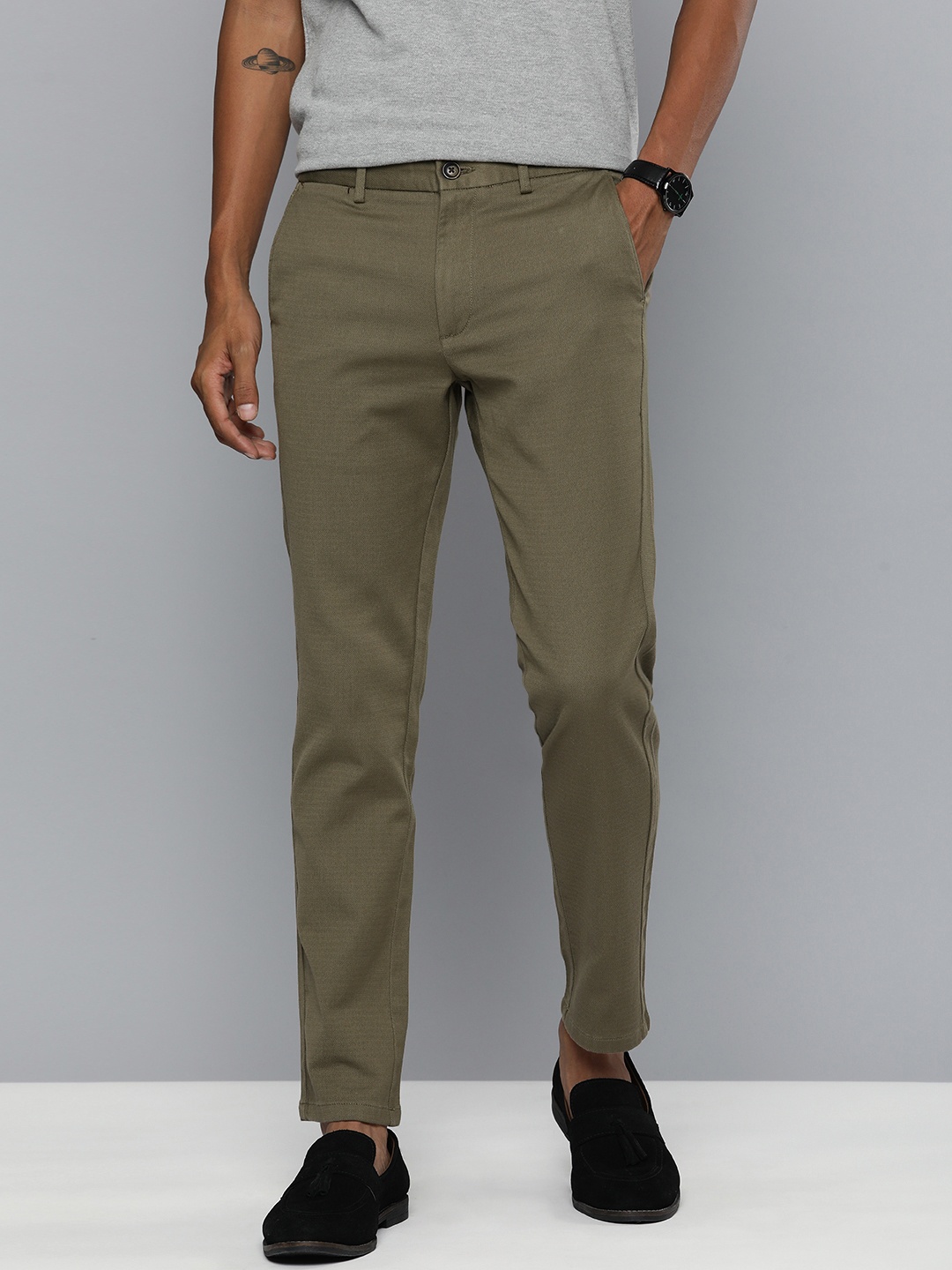 

Indian Terrain Men Brooklyn Slim Fit Chinos Trousers, Olive