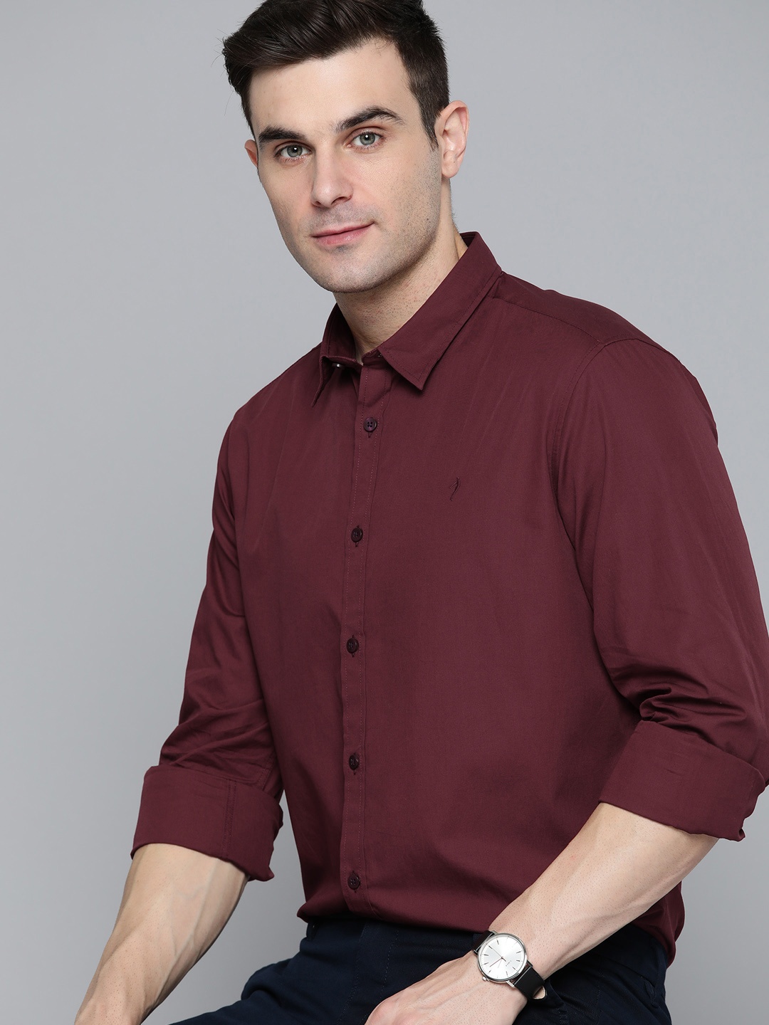 

Indian Terrain Slim Fit Pure Cotton Shirt, Maroon