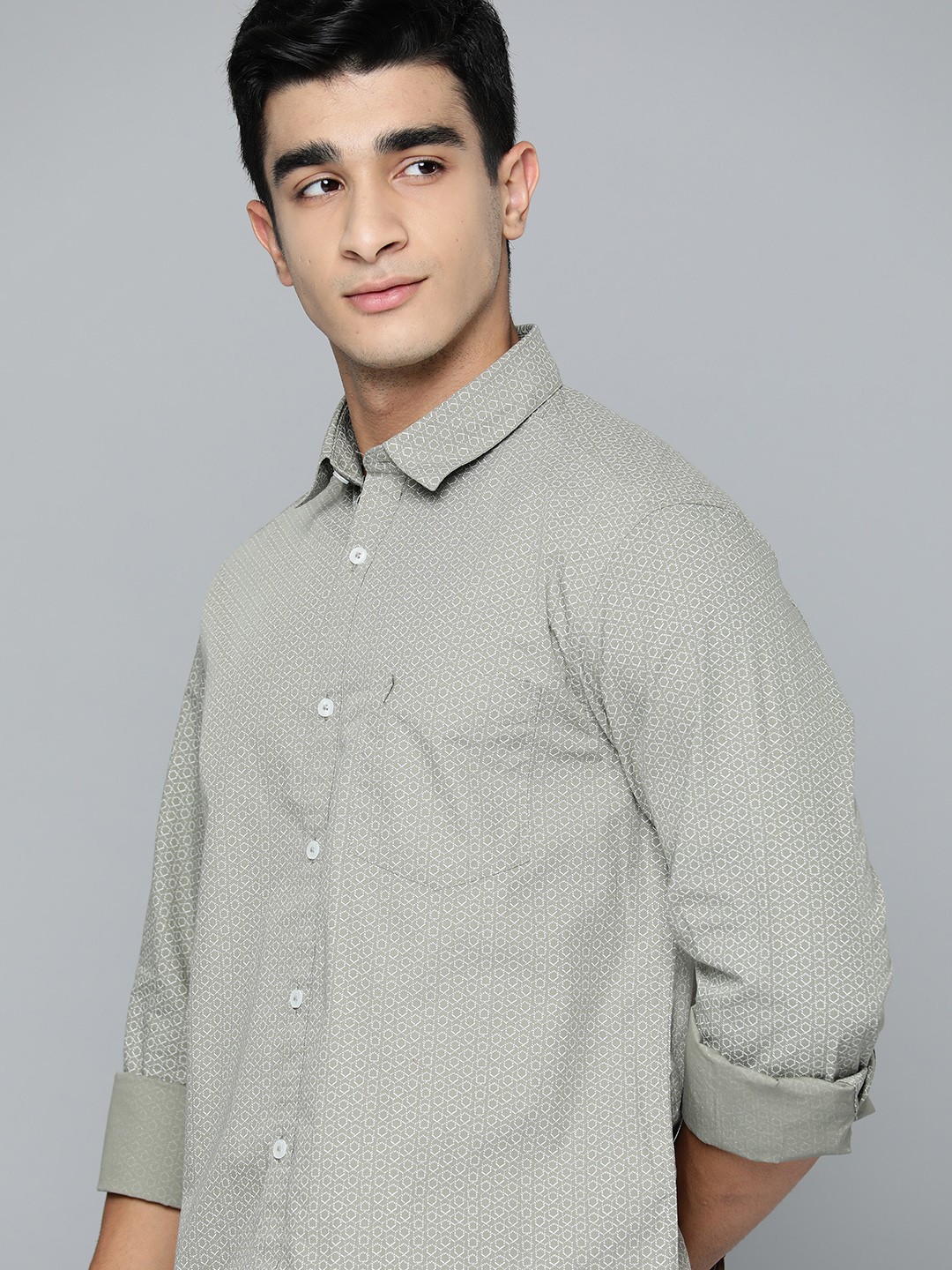 

Indian Terrain Men Slim Fit Pure Cotton Printed Casual Shirt, Grey