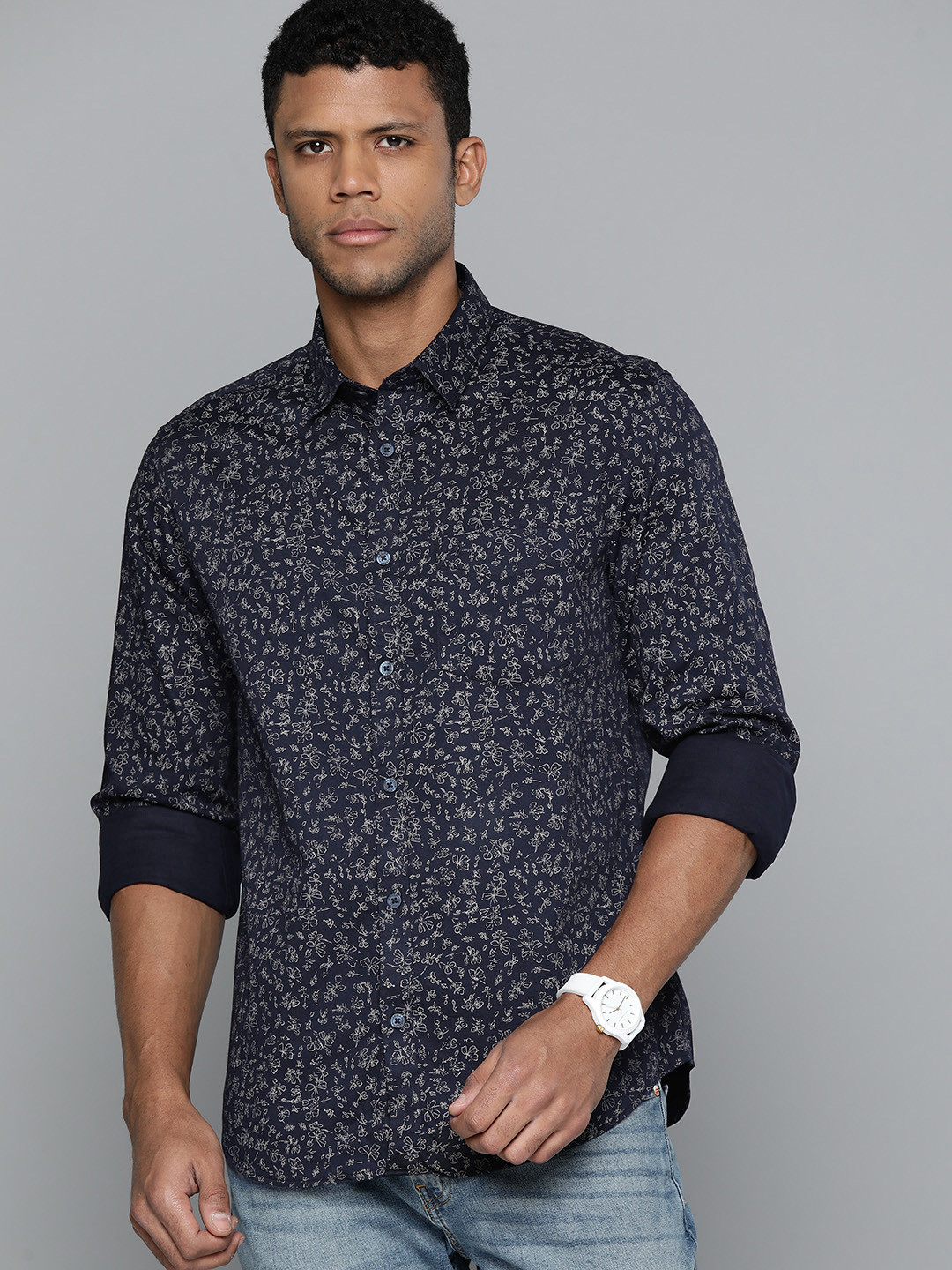 

Indian Terrain Pure Cotton Classic Slim Fit Printed Shirt, Navy blue