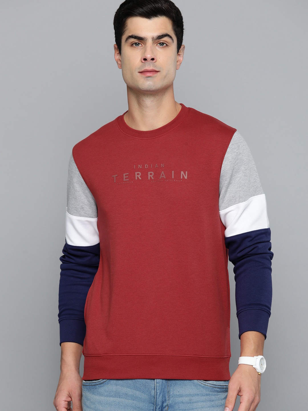 

Indian Terrain Round Neck Brand Logo Print Sweatshirt, Red