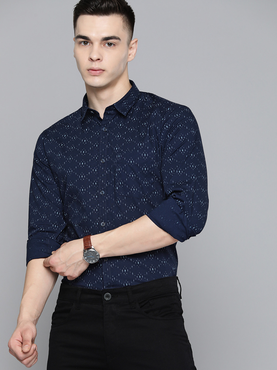 

Indian Terrain Men Slim Fit Pure Cotton Printed Casual Shirt, Navy blue