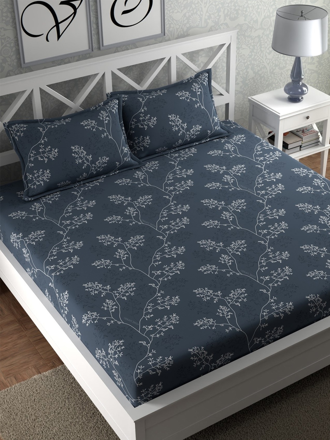 

CHHAVI INDIA Grey & White Floral 210 TC King Bedsheet With 2 Pillow Covers