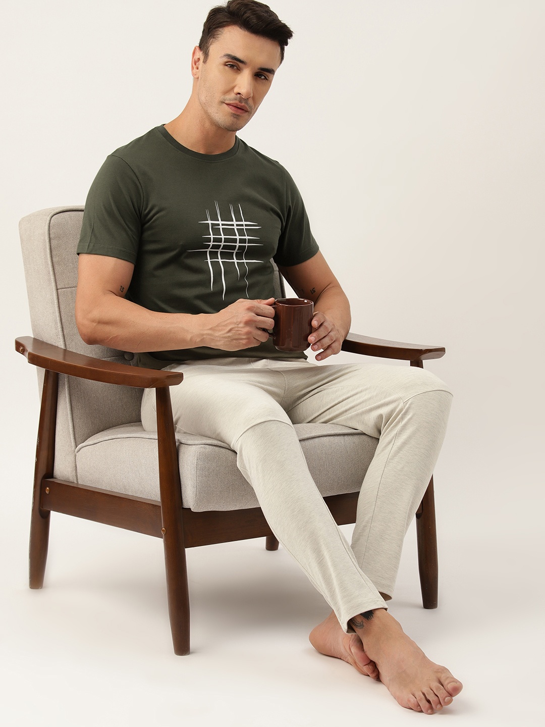 

ETC Men Graphic Printed Regular Fit T-shirt, Green