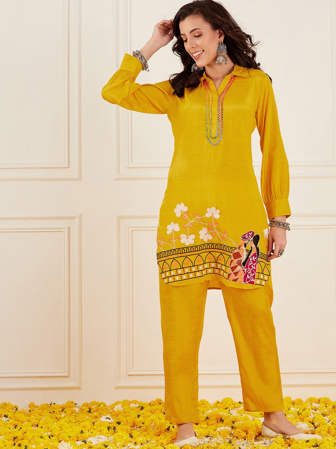 

Ishin Embroidered Pathani Kurta With Trousers, Yellow
