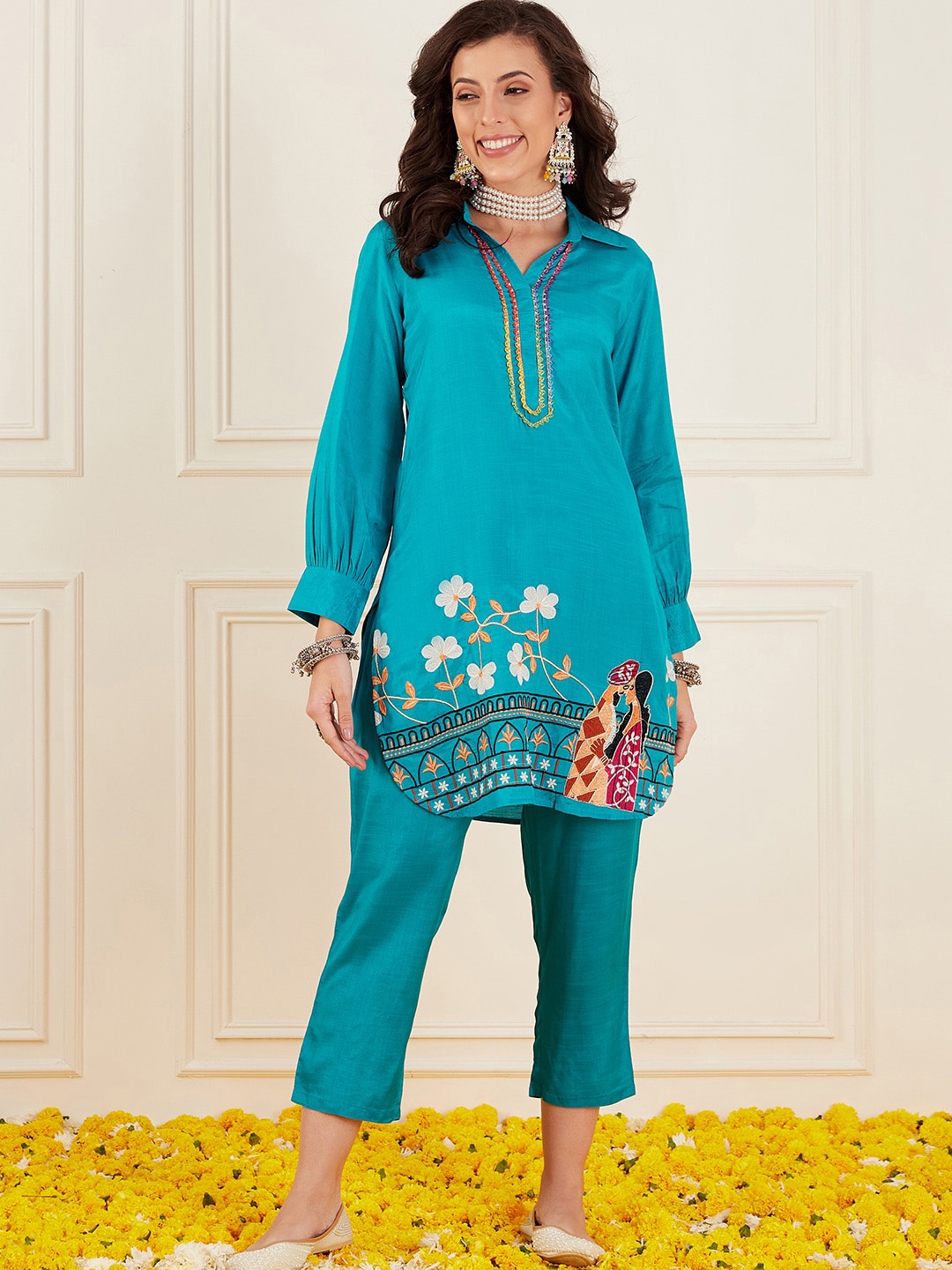 

Ishin Embroidered Pathani Kurta With Trousers, Turquoise blue