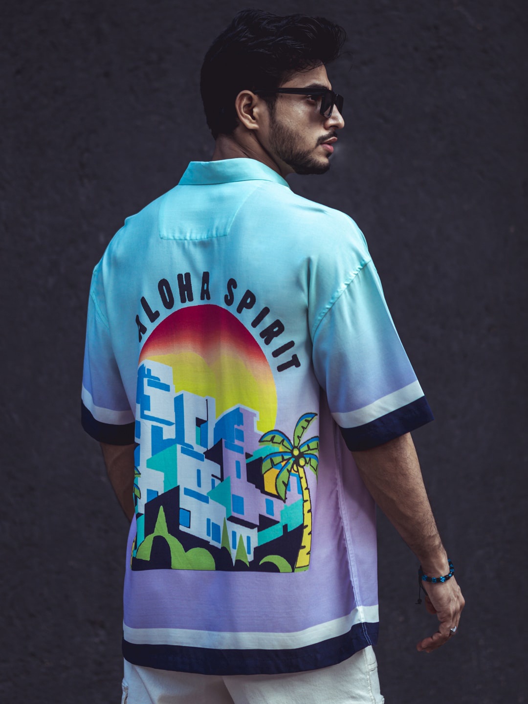 

Powerlook Graphic Printed Oversized Casual Shirt, Blue