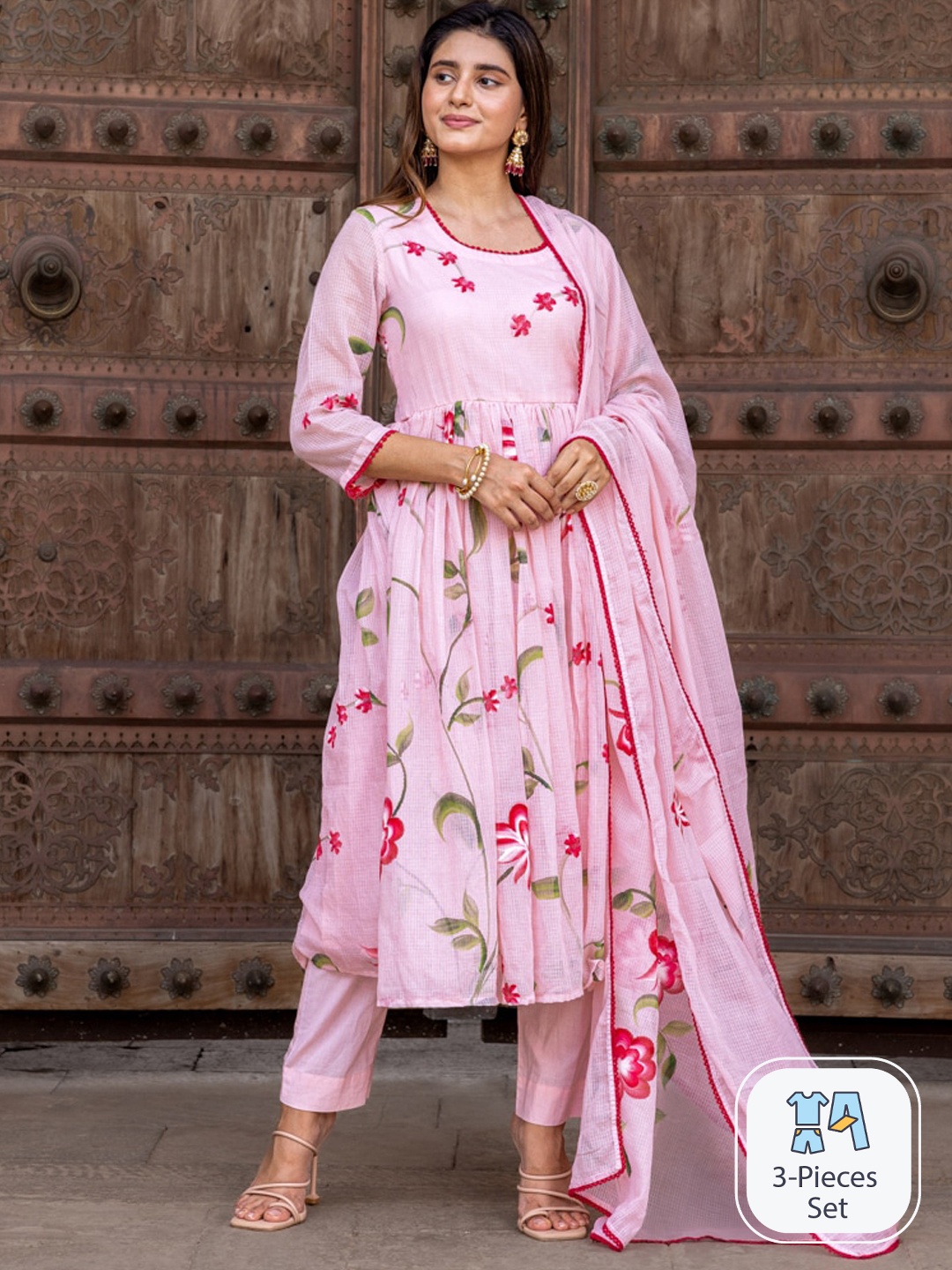 

Ambraee Floral Printed Anarkali Kurta & Trousers With Dupatta, Pink