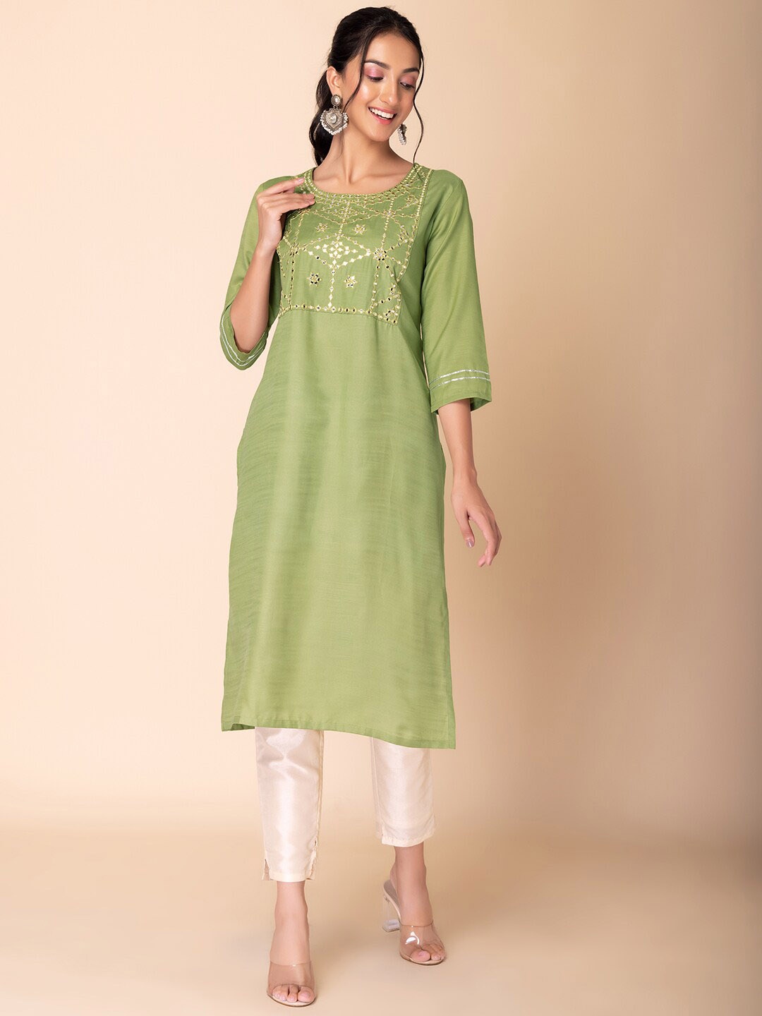 

INDYA Geometric Embroidered Yoke Mirror Work Straight Kurta, Green