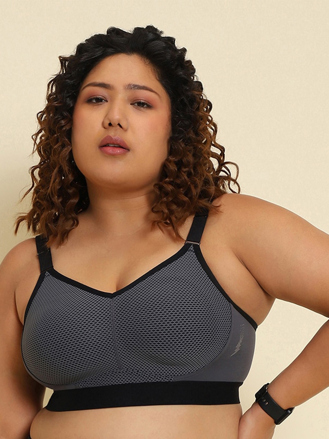 

Van Heusen Medium Coverage Anti Bacterial Moisture Wicking Sports Bra, Black
