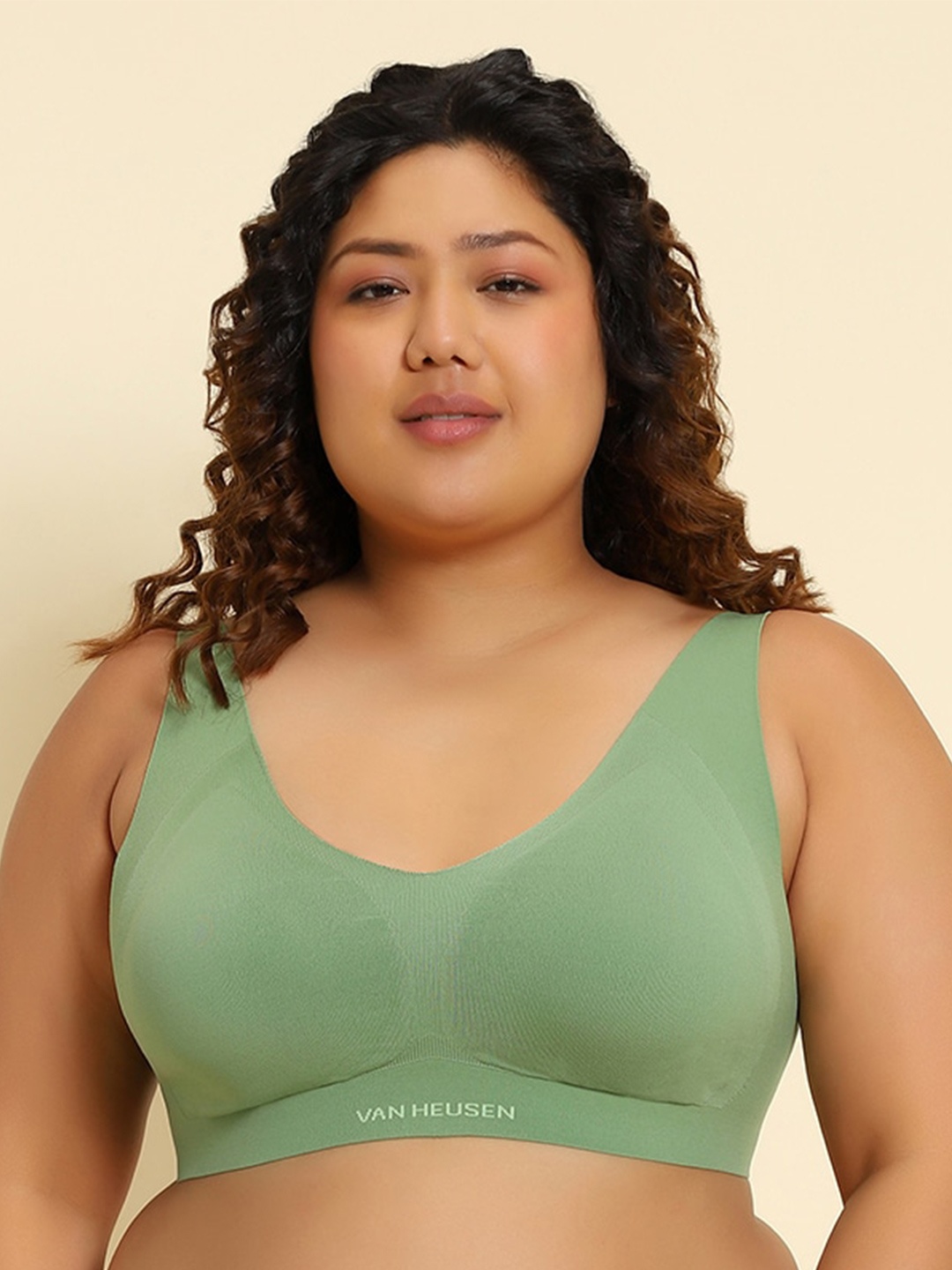 

Van Huesen Flatknit Wide Back Wireless Bra with Removable Pads, Green