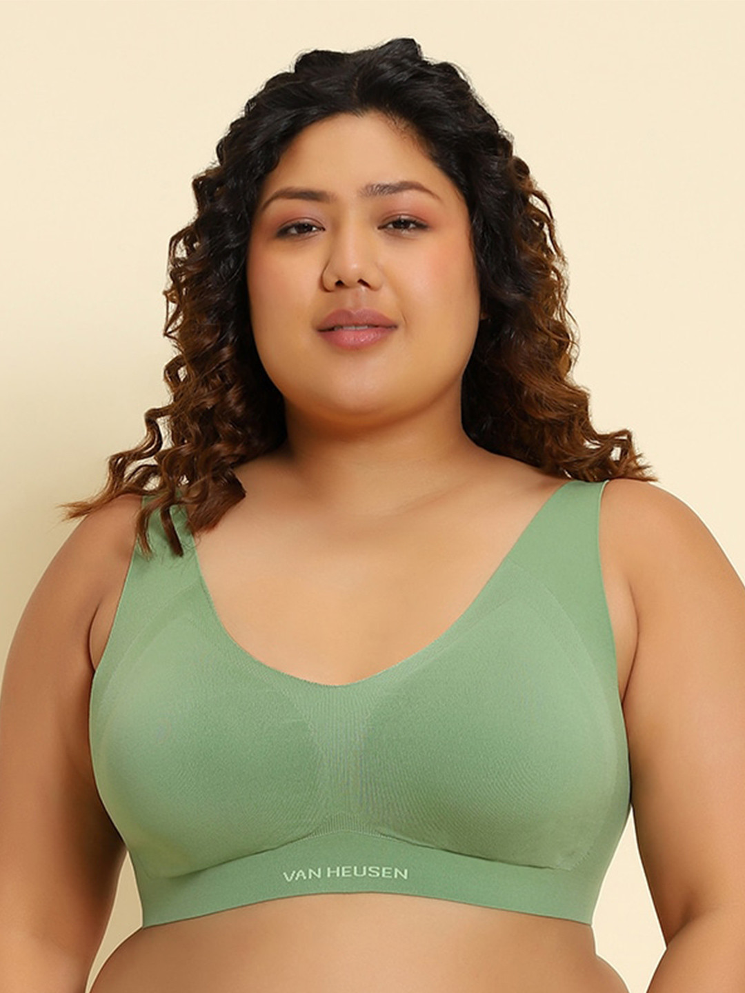 

Van Huesen Flatknit Wide Back Wireless Bra with Removable Pads, Green