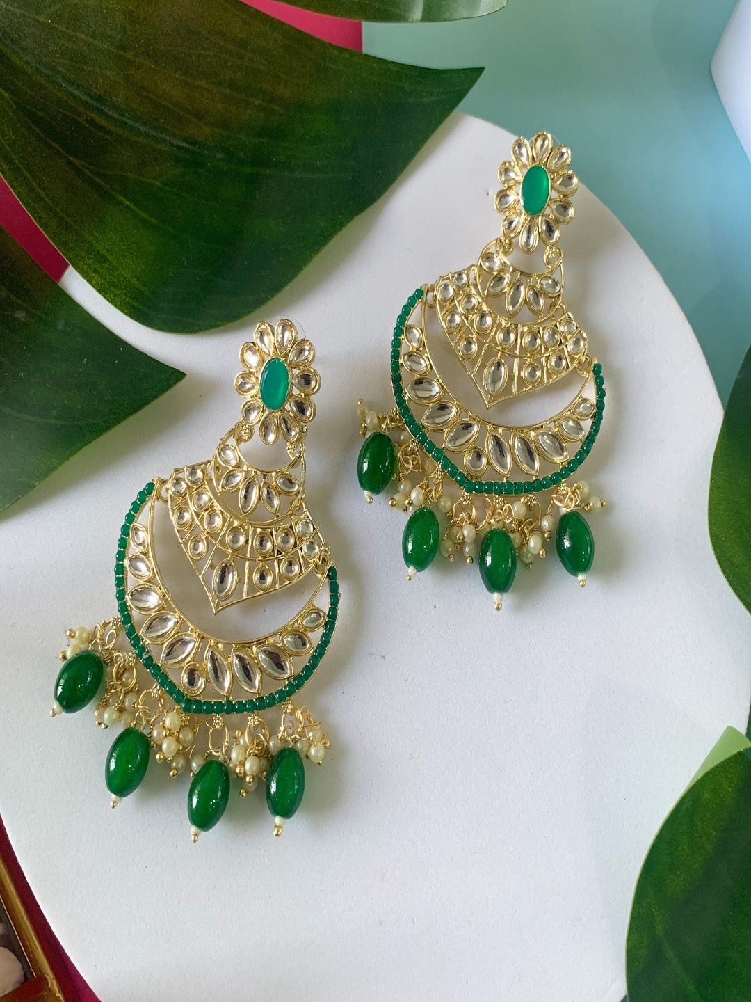 

I Jewels Gold-Plated Kundan & Pearl Beaded Chandbalis