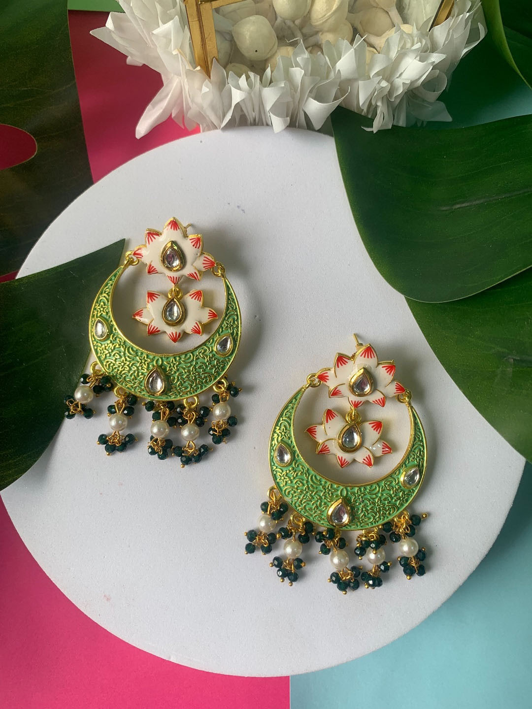 

I Jewels Gold-Plated Kundan & Pearl Beaded Chandbalis