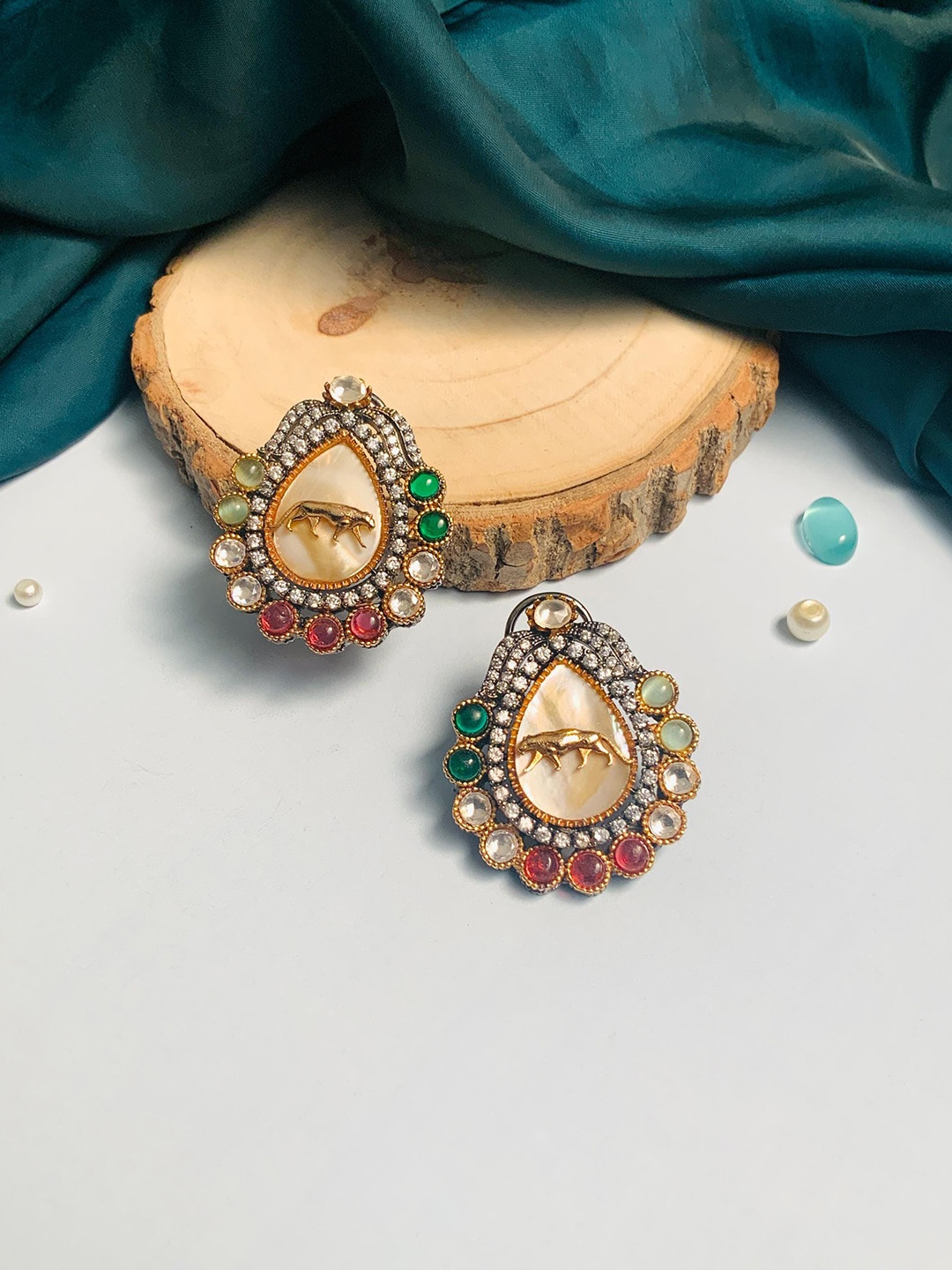 

ABDESIGNS Gold-Plated Teardrop Shaped Stud Earrings