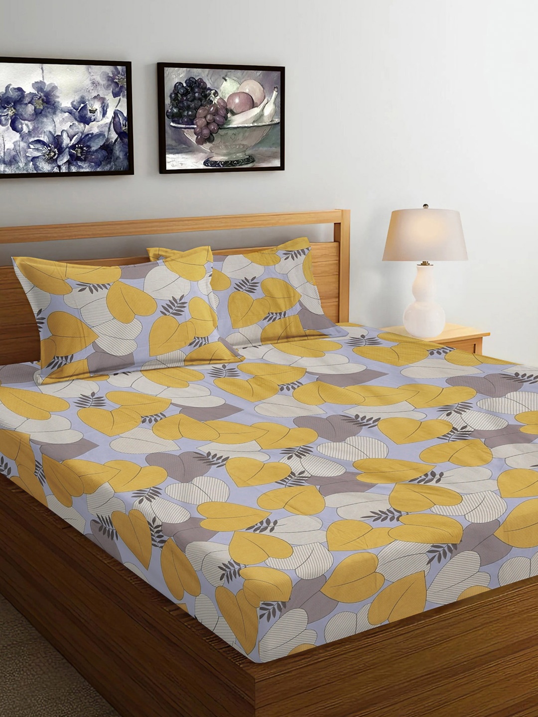 

FABINALIV Yellow & White Floral 300 TC King Bedsheet With 2 Pillow Covers