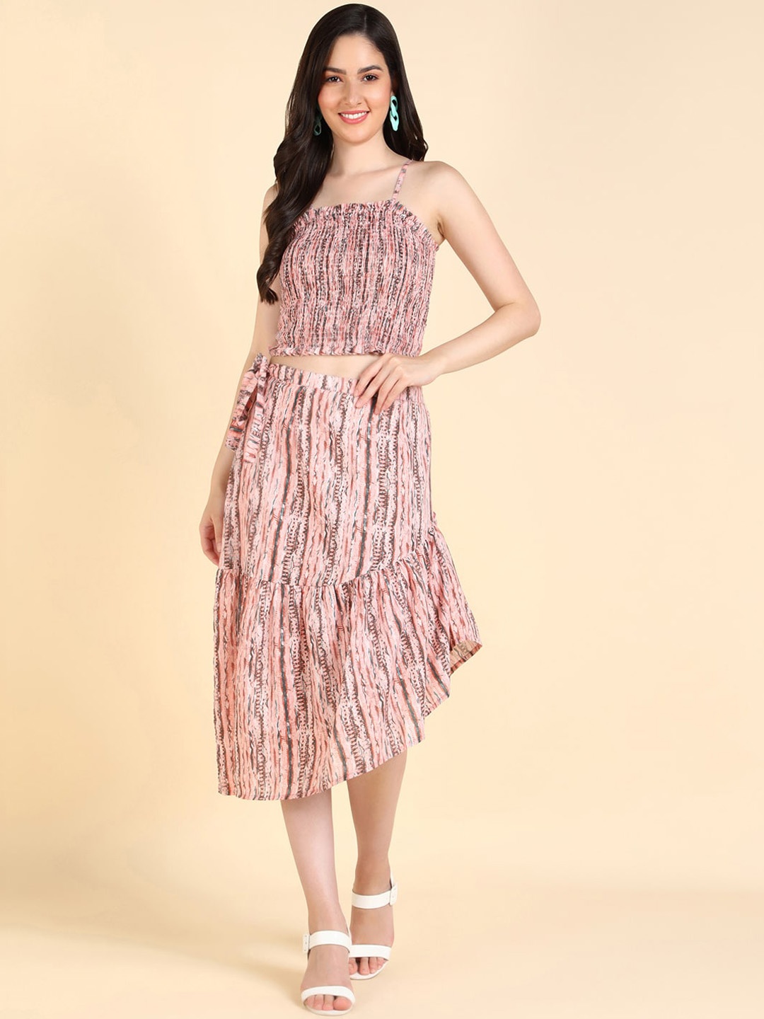 

MALHAAR Printed Shoulder Straps Smocking Top With Skirt, Peach