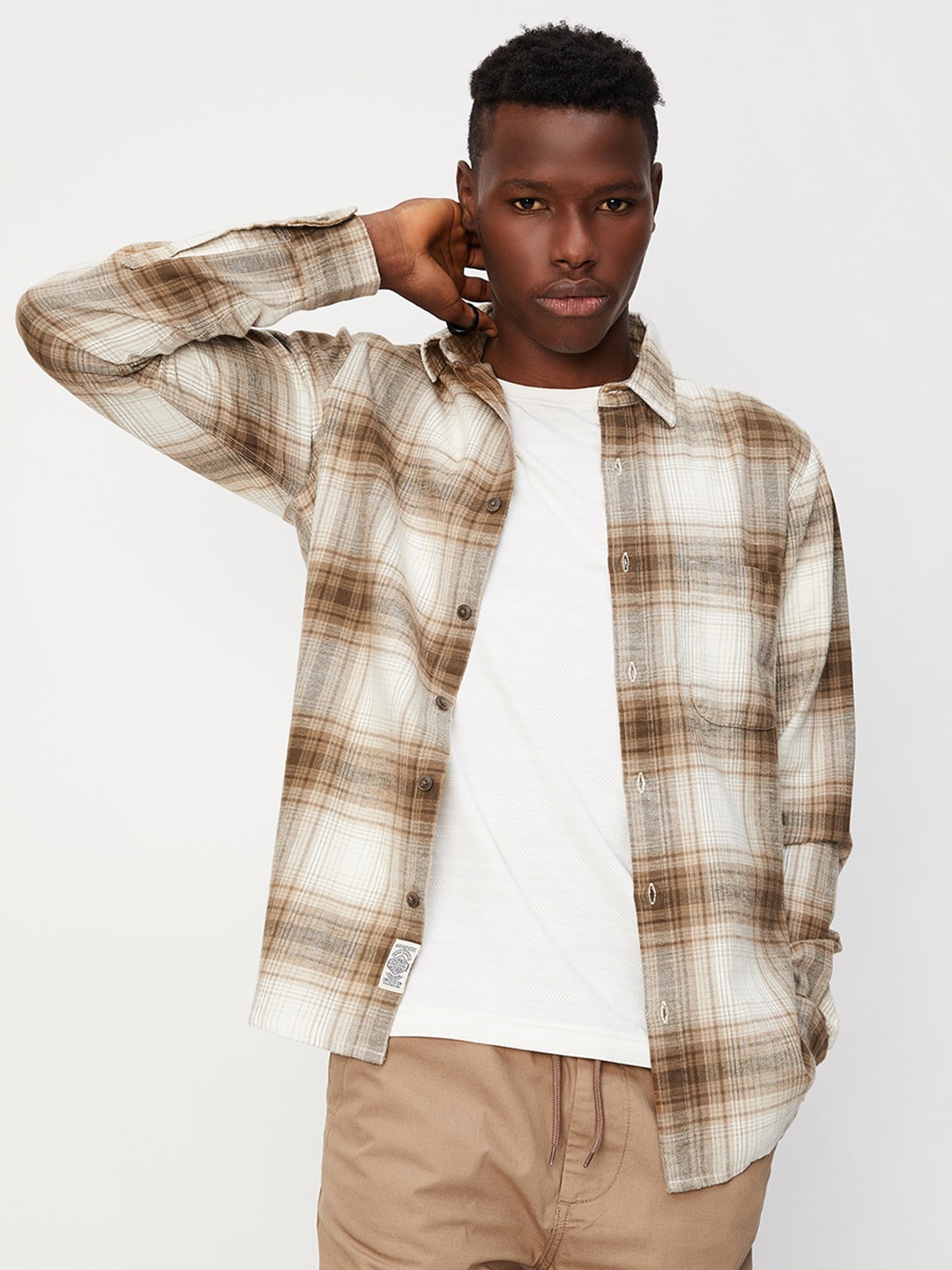 

max Tartan Checks Spread Collar Long Sleeve Cotton Casual Shirt, Off white