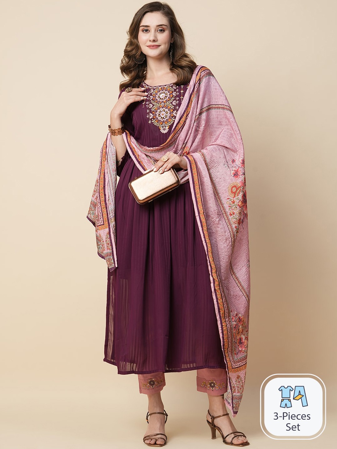 

Kiana Floral Yoke Design Regular Thread Work Kurta With Trousers & Dupatta, Maroon