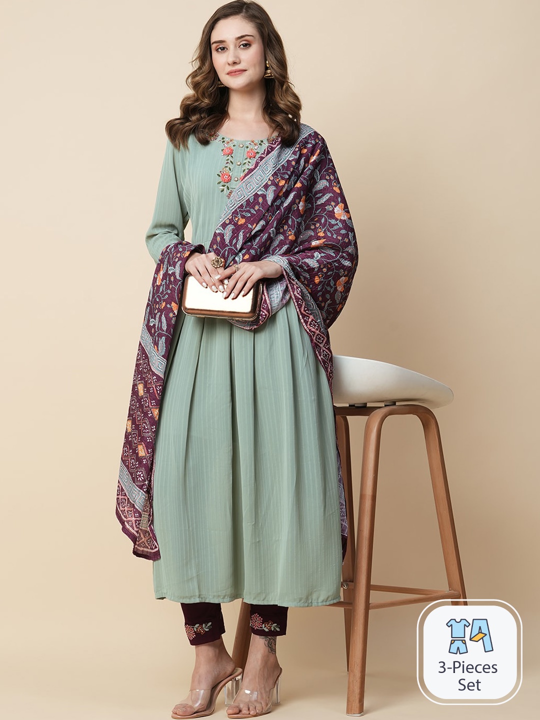 

Kiana Floral Embroidered Regular Kurta With Trousers & Dupatta, Green