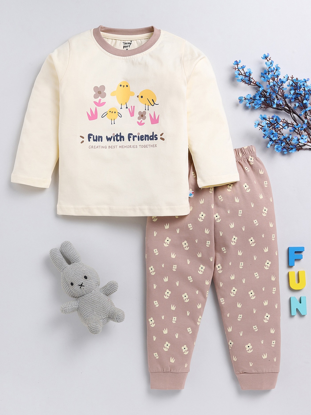 

Toonyport Girls Printed Pure Cotton T-shirt With Trousers, Cream