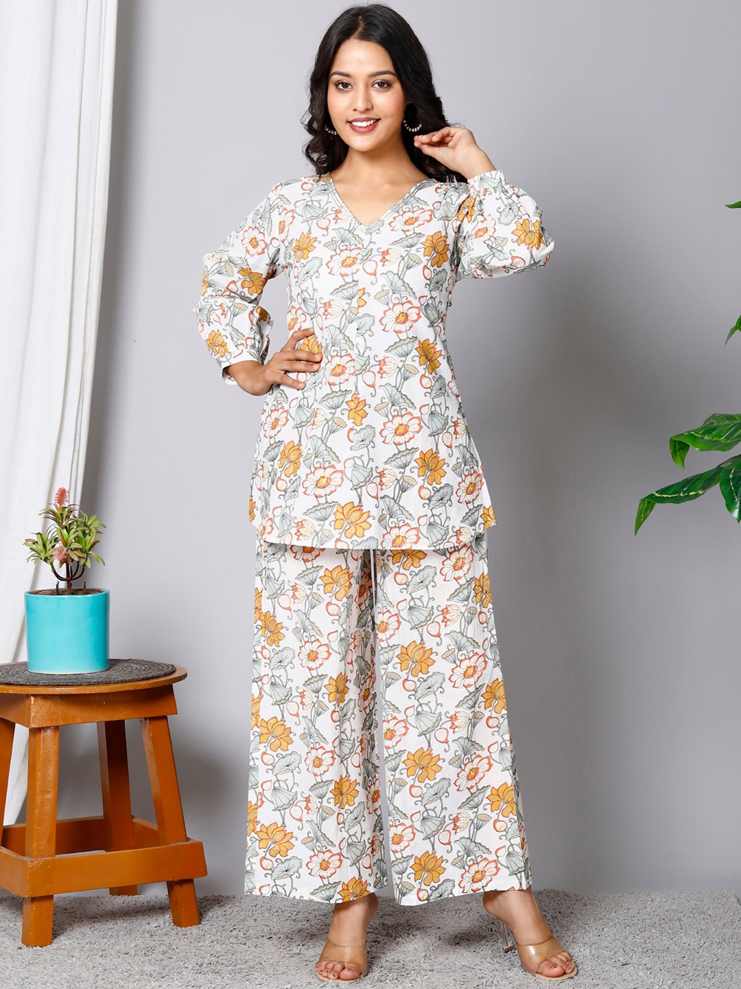 

HERE&NOW Printed V-Neck Pure Cotton Tunic & Palazzo, White
