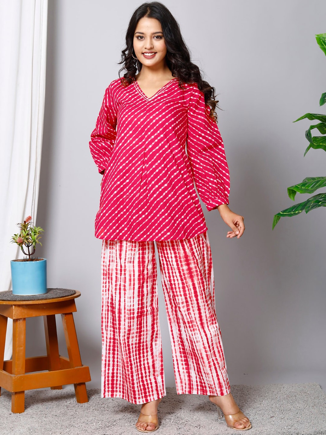 

HERE&NOW Leheriya Printed Regular Pure Cotton Top with Palazzos, Pink