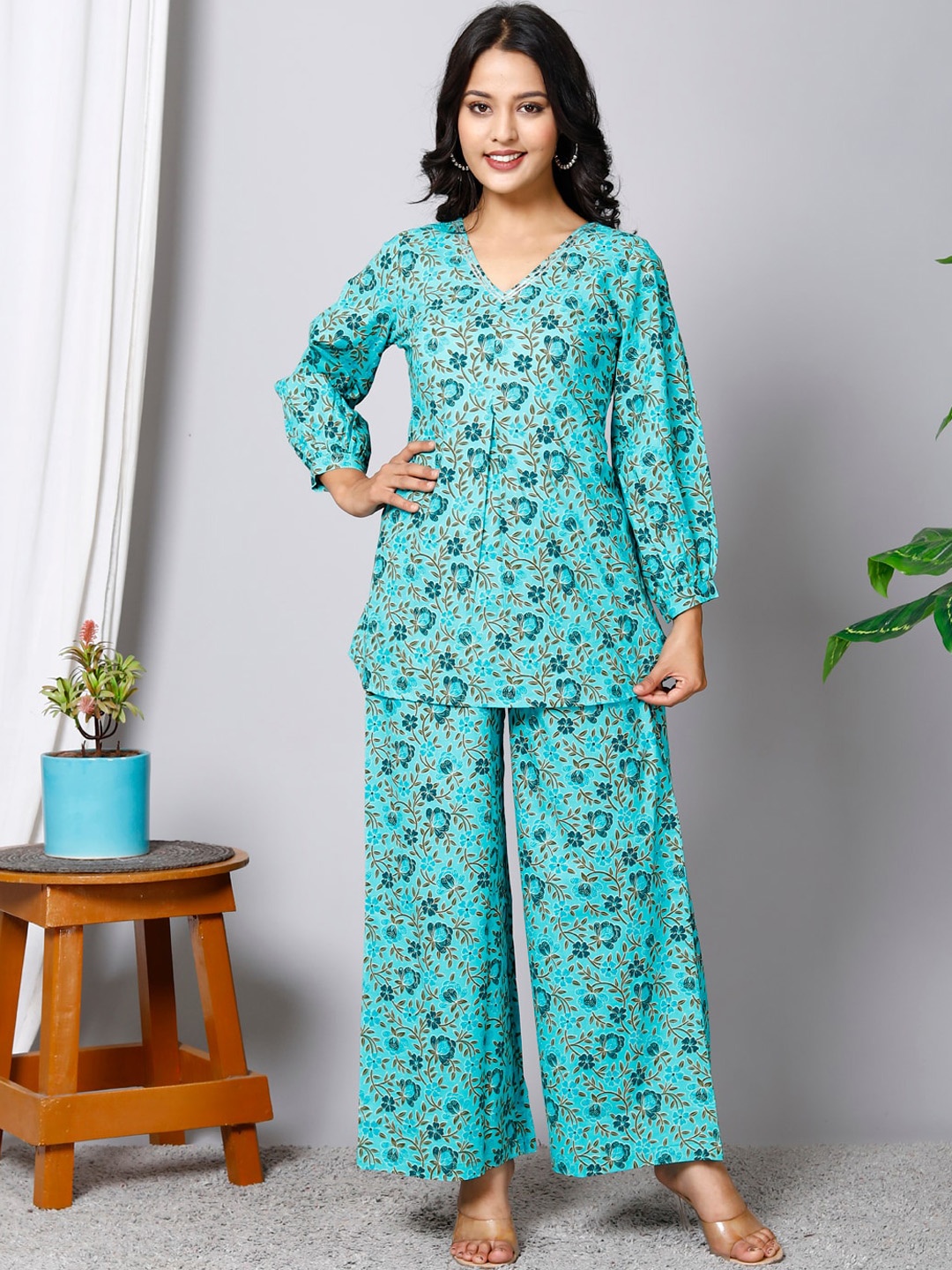 

HERE&NOW Floral Printed Pure Cotton Kurti and Trousers, Green