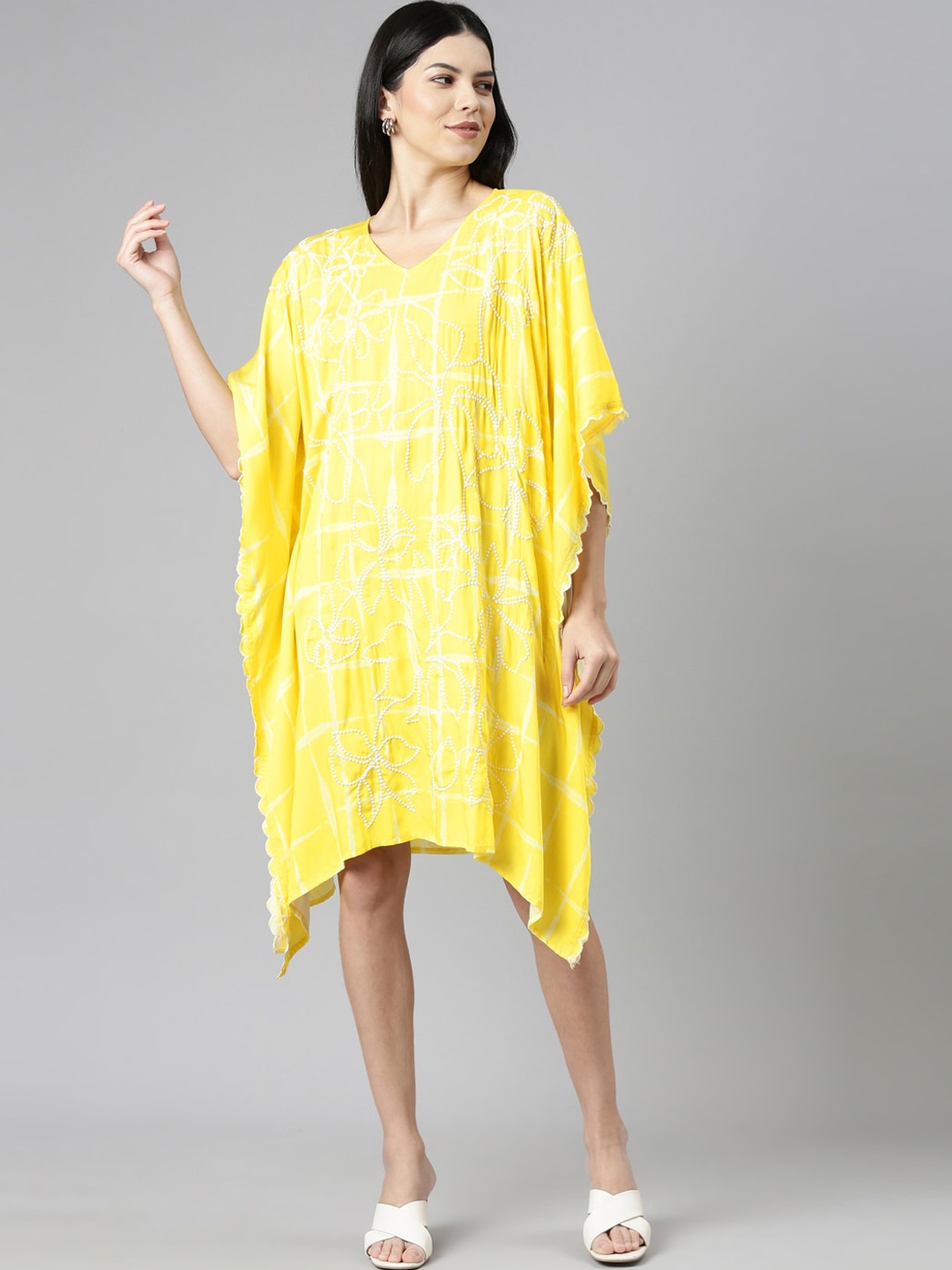 

Zolo Label Floral Embroidered Extended Sleeves Kaftan Dress, Yellow