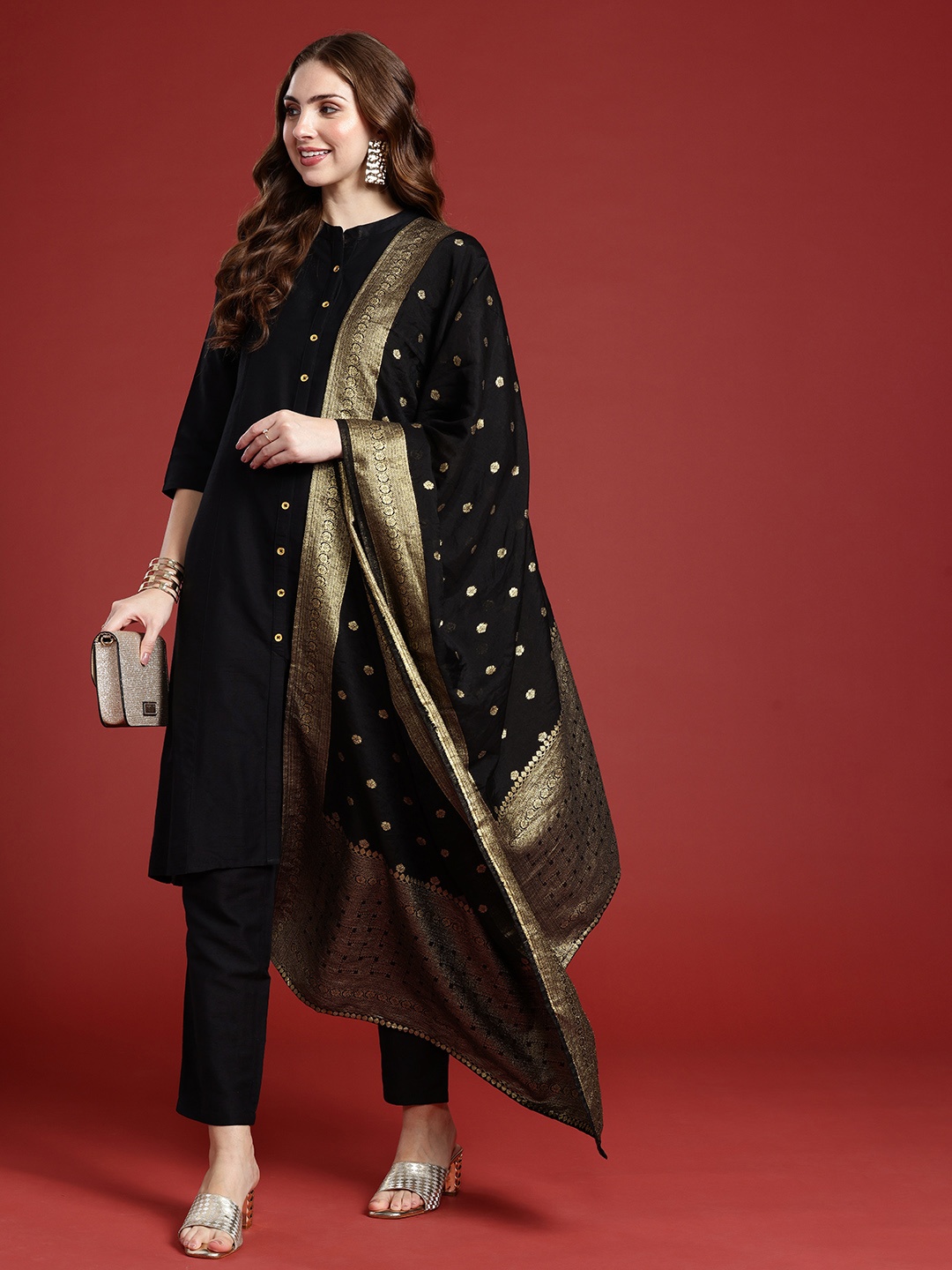 

Anouk Women Regular Kurta With Trousers & Dupatta, Black