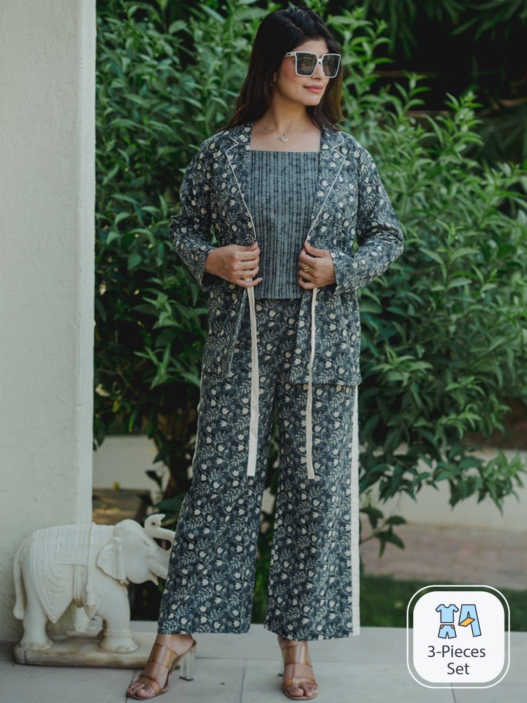 

FEATHERS CLOSET Floral Printed Cuban Collar Pure Cotton Top with Trousers & Jacket, Green