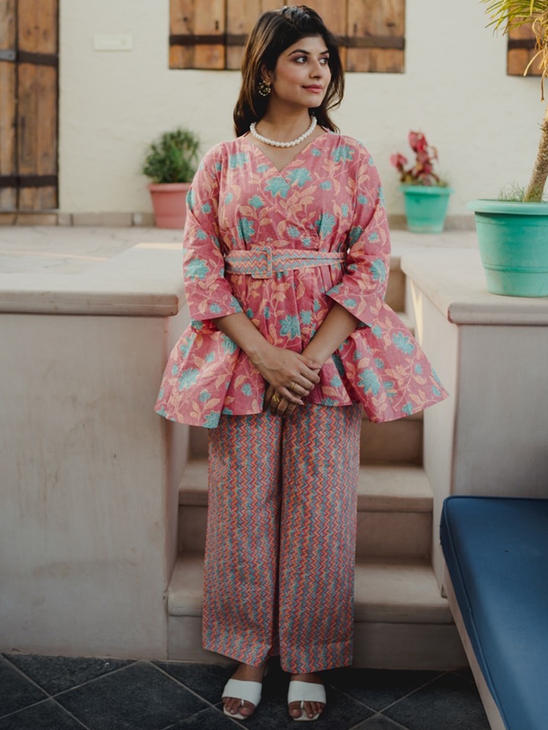 

FEATHERS CLOSET Floral Printed V-Neck Belted Flared Pure Cotton Top & Palazzos, Coral