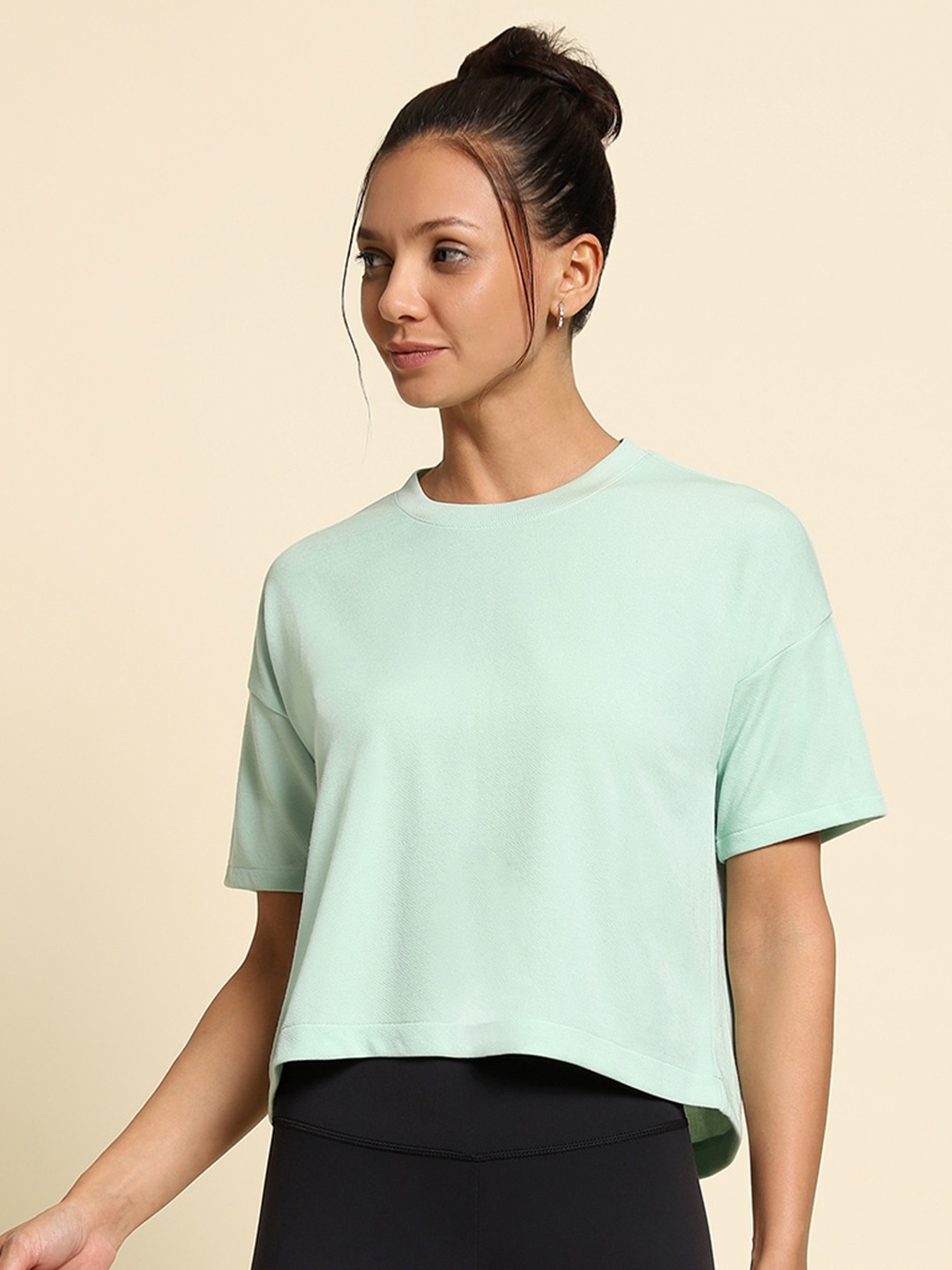 

Van Heusen Drop Shoulder Anti Odour UV Protection Cropped Yoga T-shirt, Green
