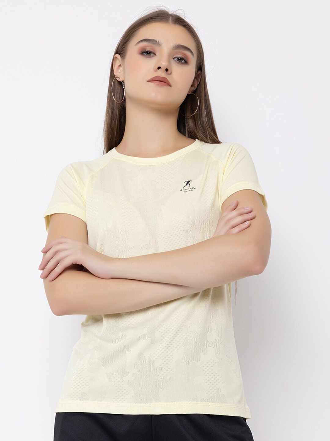 

ARMISTO Round Neck Round Neck Dri-FIT Regular T-shirt, Yellow