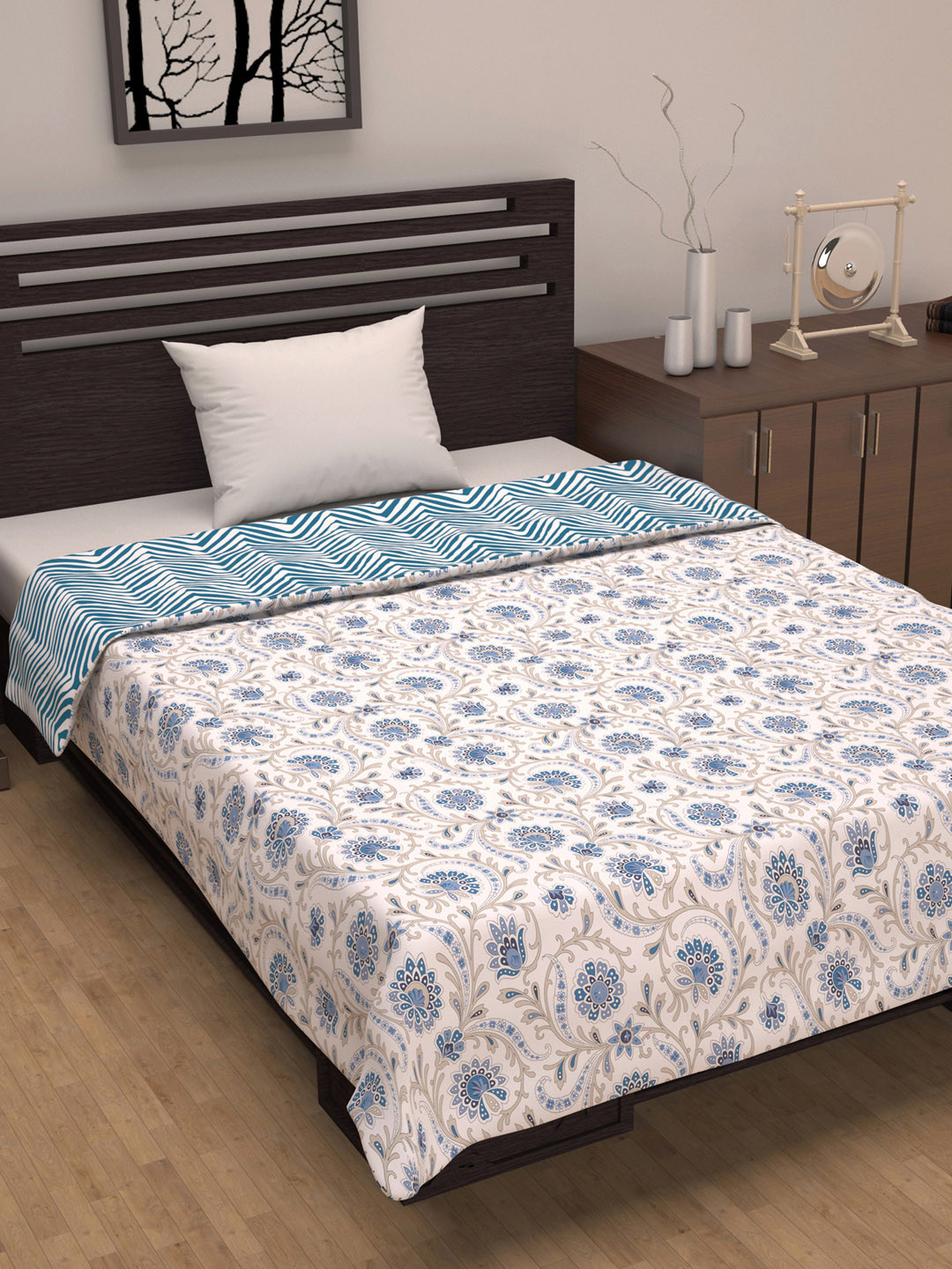 

Divine Casa Cambric Blue & White Ethnic Pure Cotton AC Room 120 GSM Single Bed Dohar