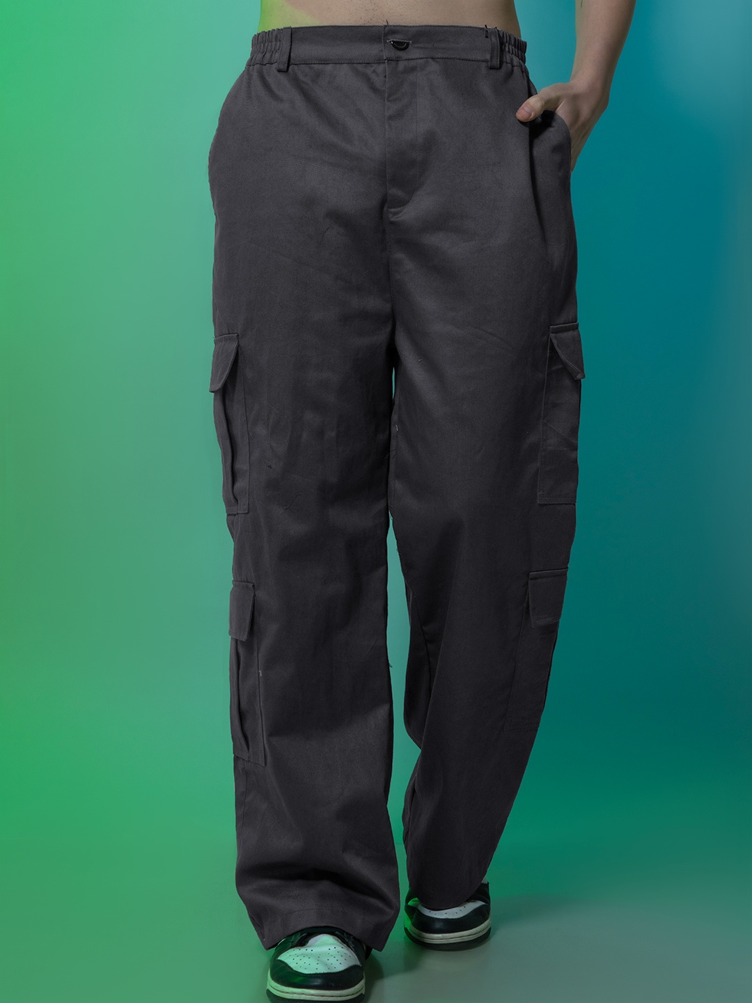 

UNRL Men Cotton Cargos Trousers, Charcoal