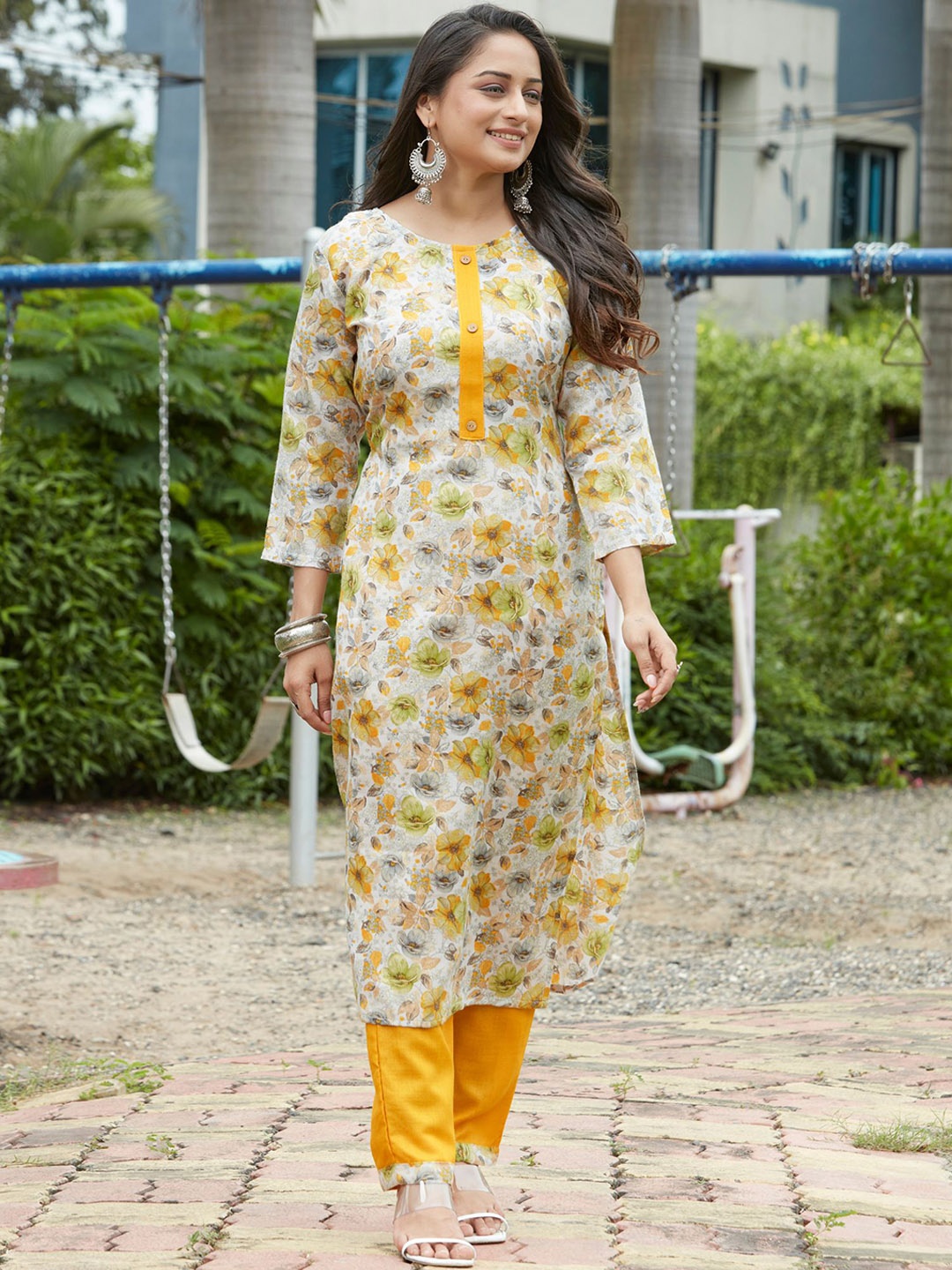 

KALINI Floral Printed Regular Kurta with Trousers, Yellow