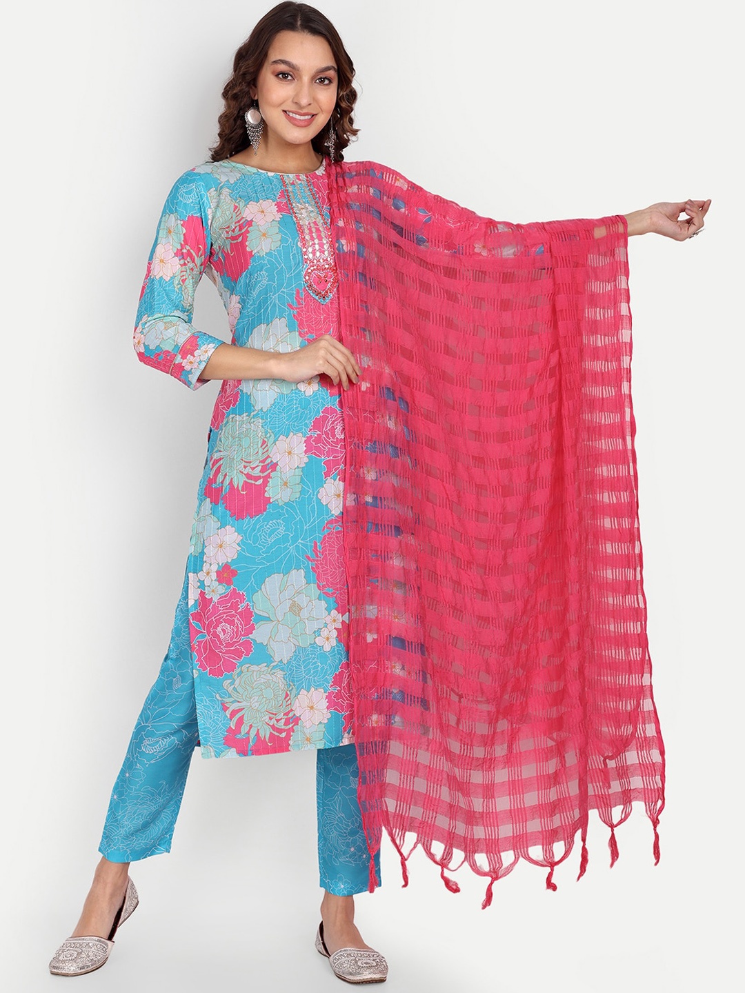 

Growish Floral Printed Mirror Work Straight Kurta & Trouser With Dupatta, Pink