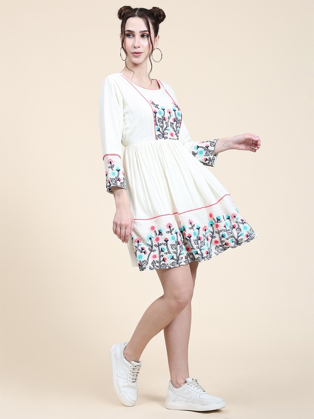 

Growish Floral Embroidered Round Neck Gathered Fit & Flare Dress, White