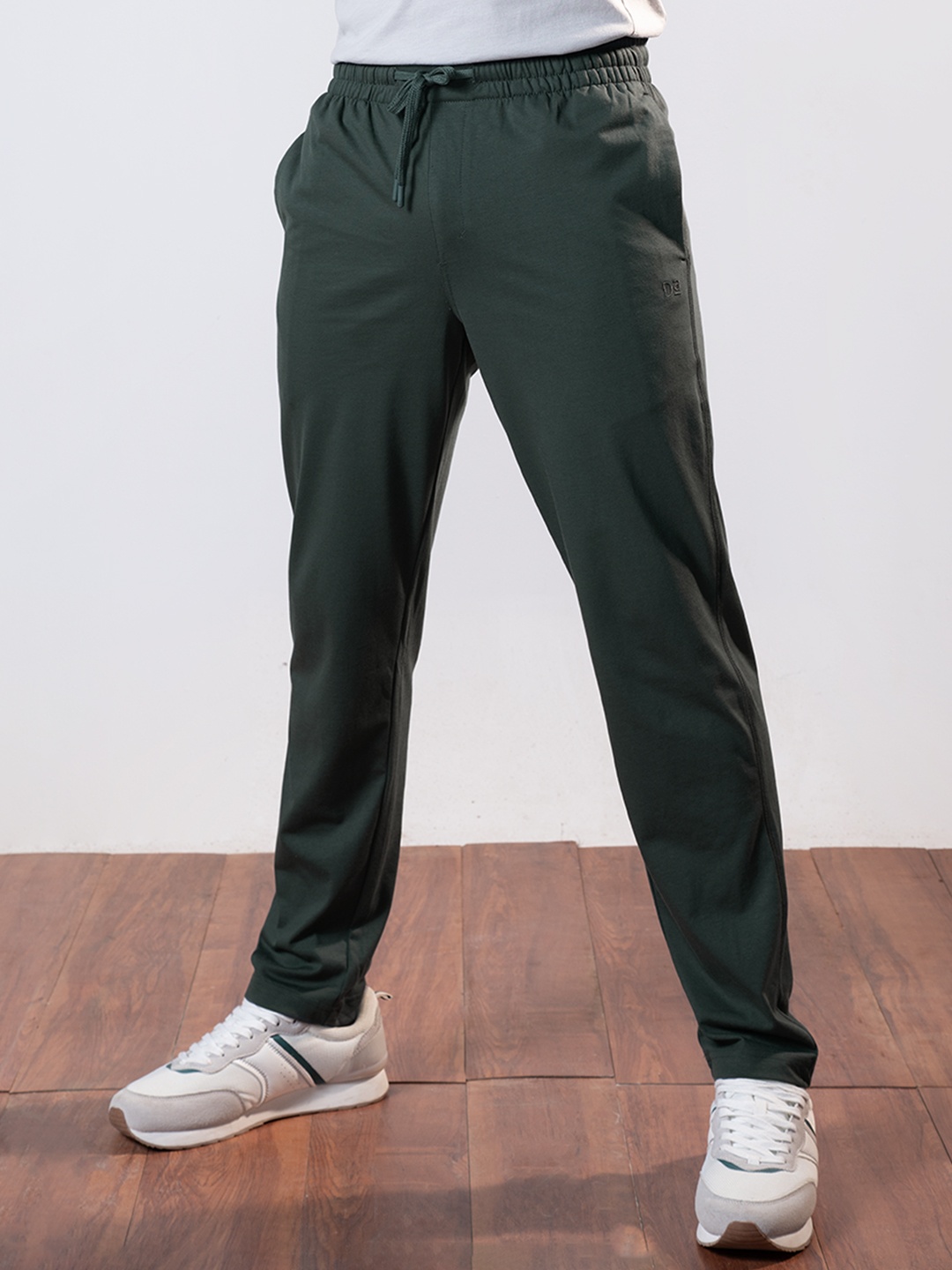 

DaMENSCH Statement Soft Prima Jersey Vortex Spun Track Pants, Green