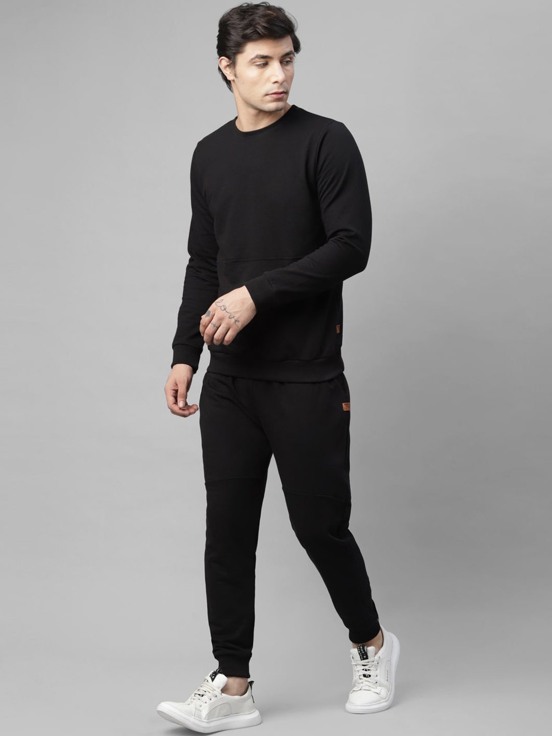 

Rigo Round Neck Cotton Sweatshirt With Joggers, Black