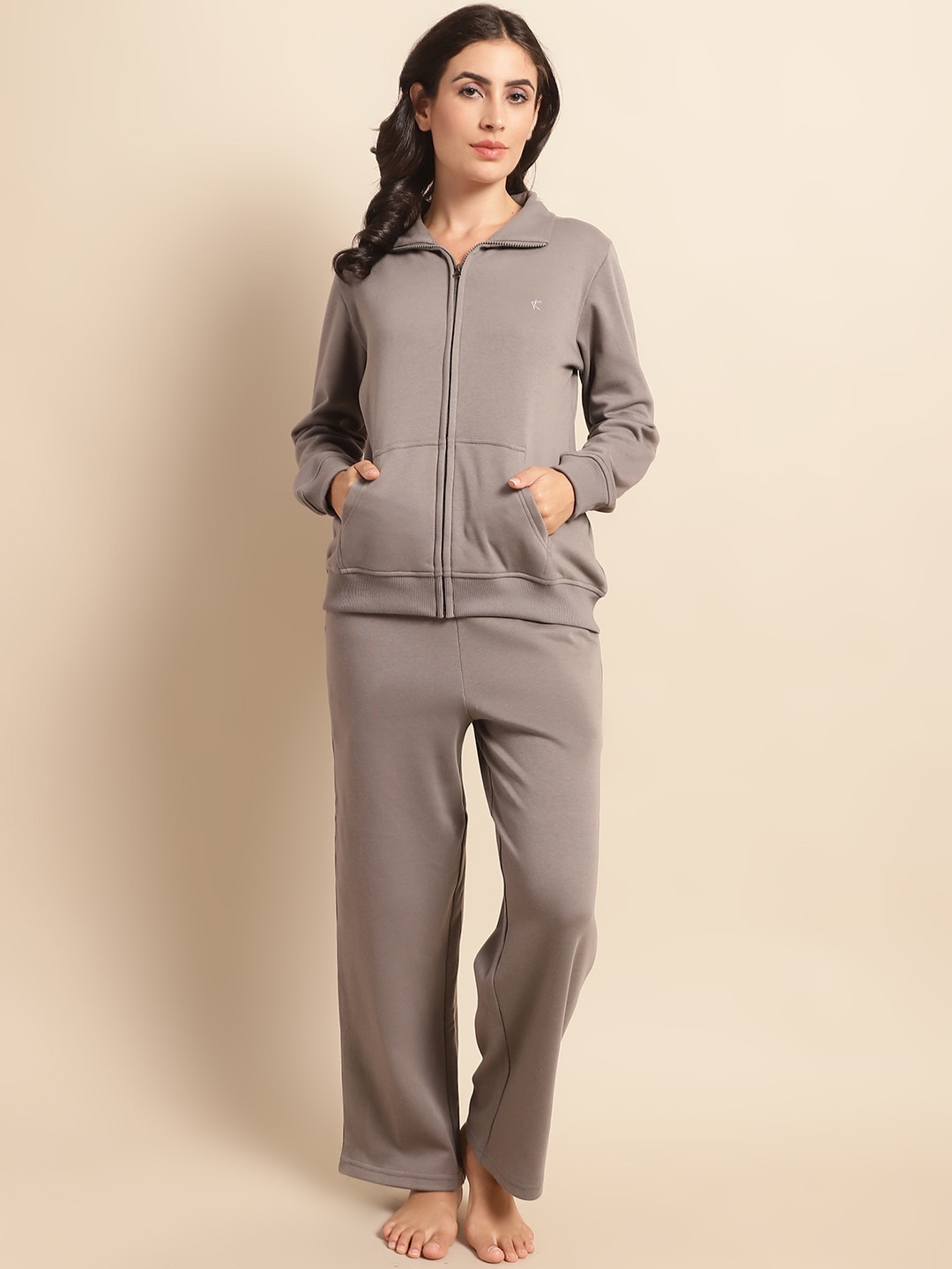 

Kanvin Grey Mandarin Collar Night suit