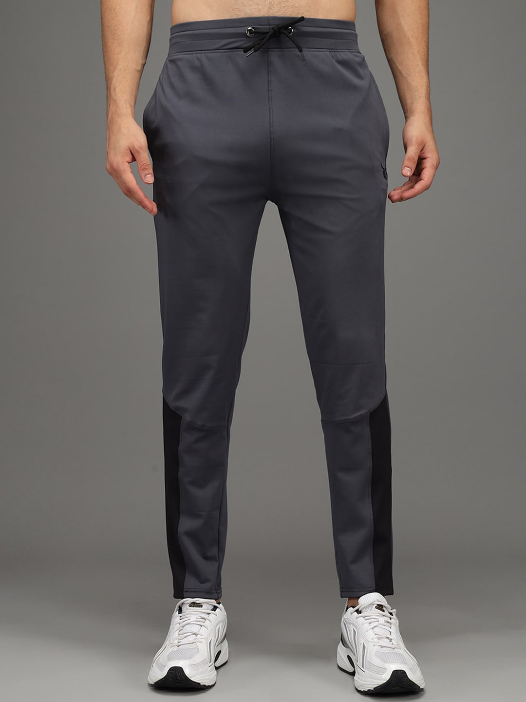 

The Modern Soul Men Slim Fit Track Pants, Charcoal