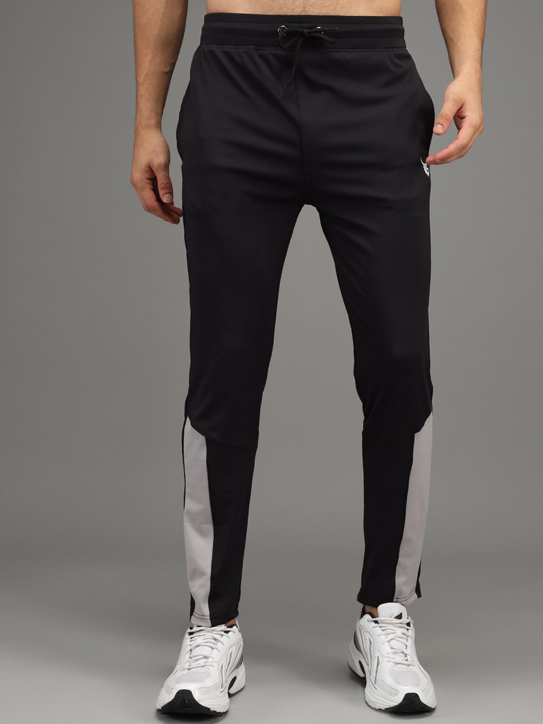 

The Modern Soul Men Slim Fit Track Pants, Black