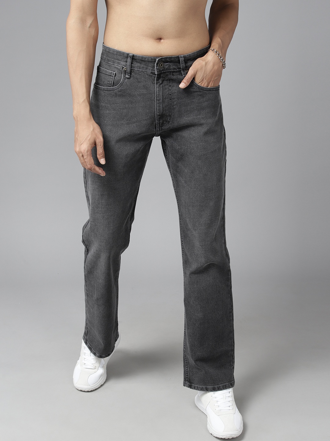 

Roadster Men Bootcut Stretchable Jeans, Grey