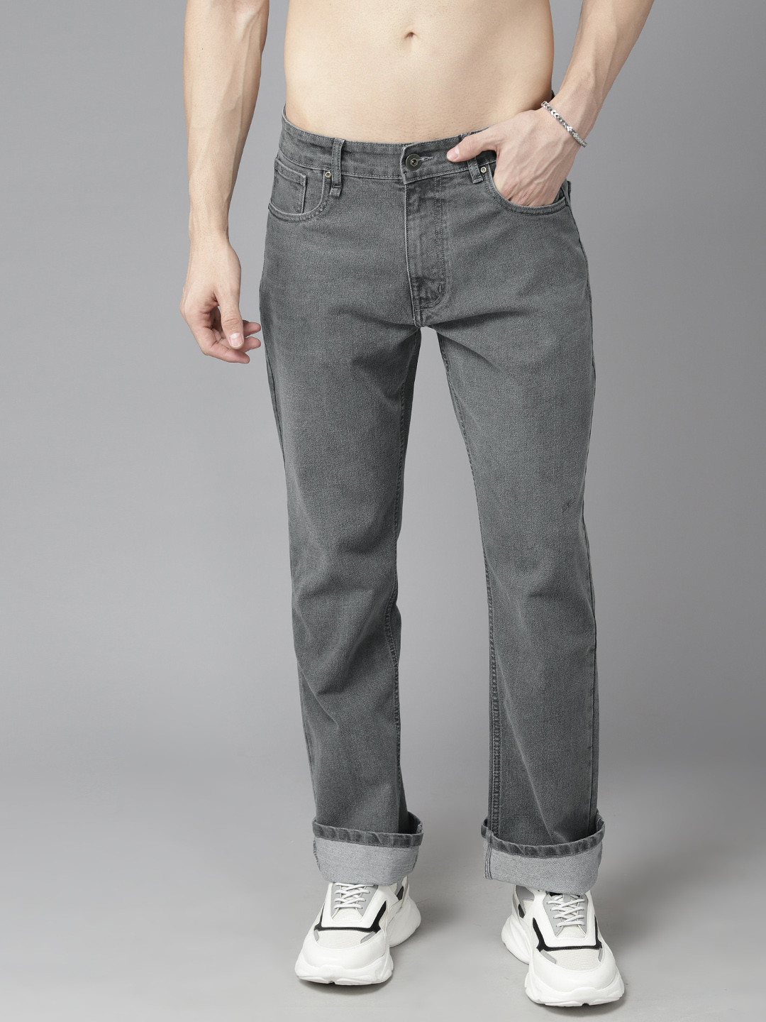 

Roadster Men Bootcut Stretchable Jeans, Grey