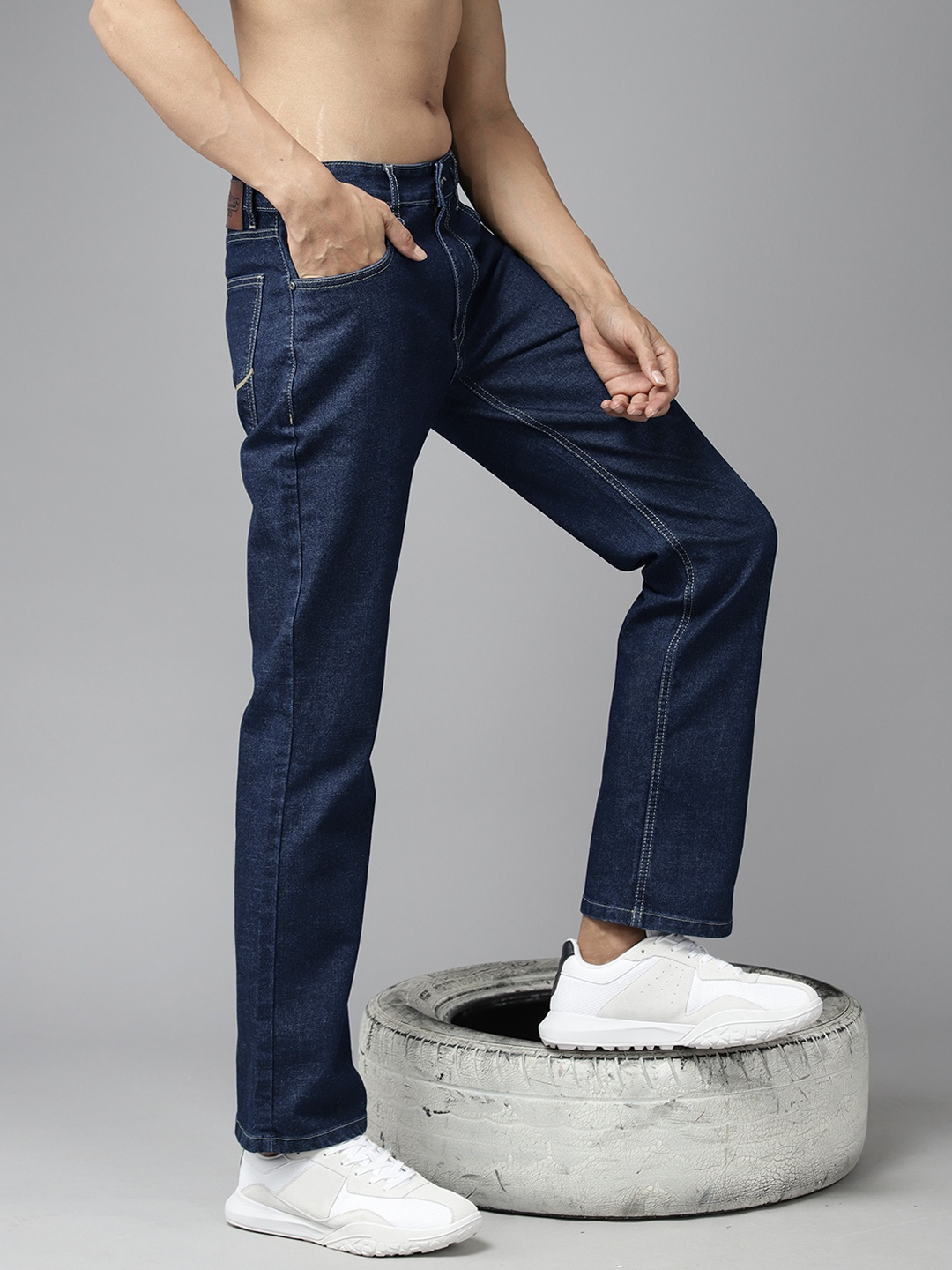 

Roadster Men Bootcut Stretchable Jeans, Blue