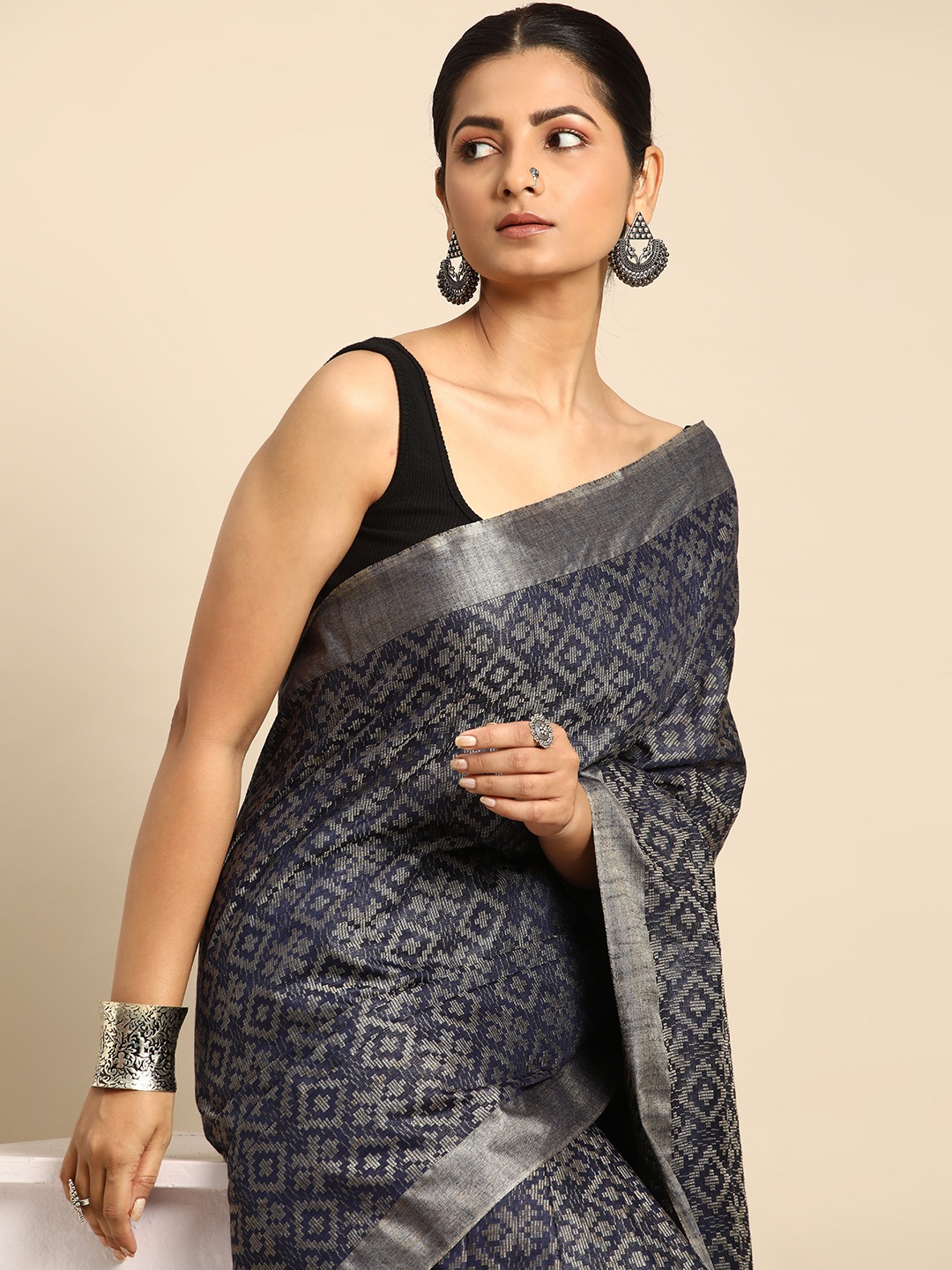 

Taavi Zari Pure Cotton Bhagalpuri Saree, Navy blue