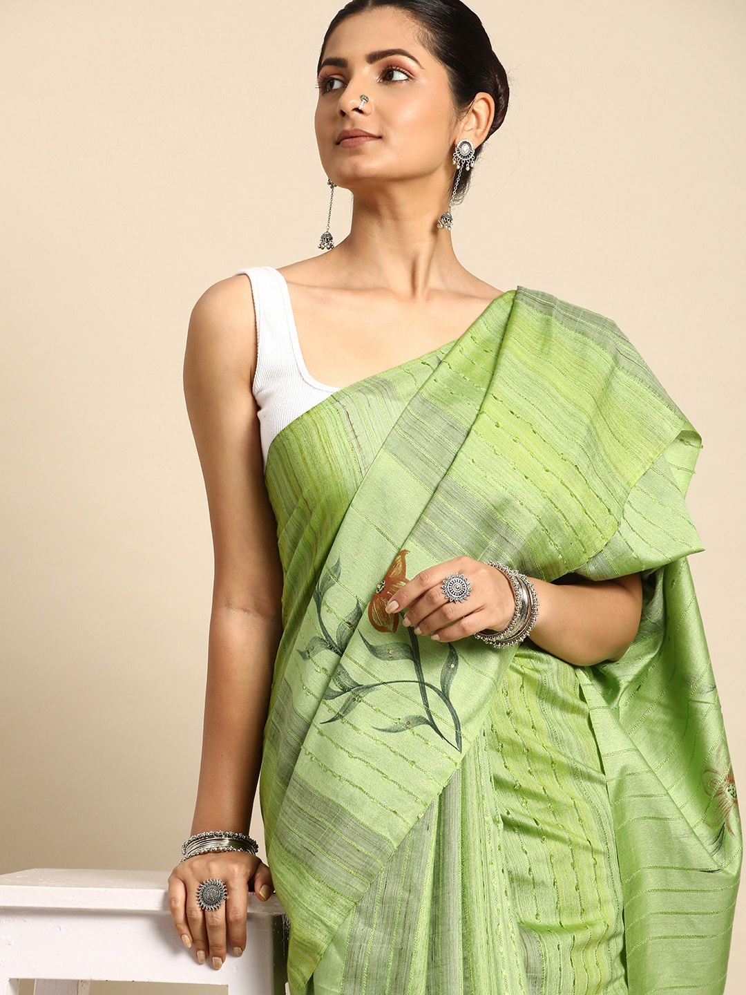 

Taavi Floral Zari Silk Blend Bhagalpuri Saree, Green